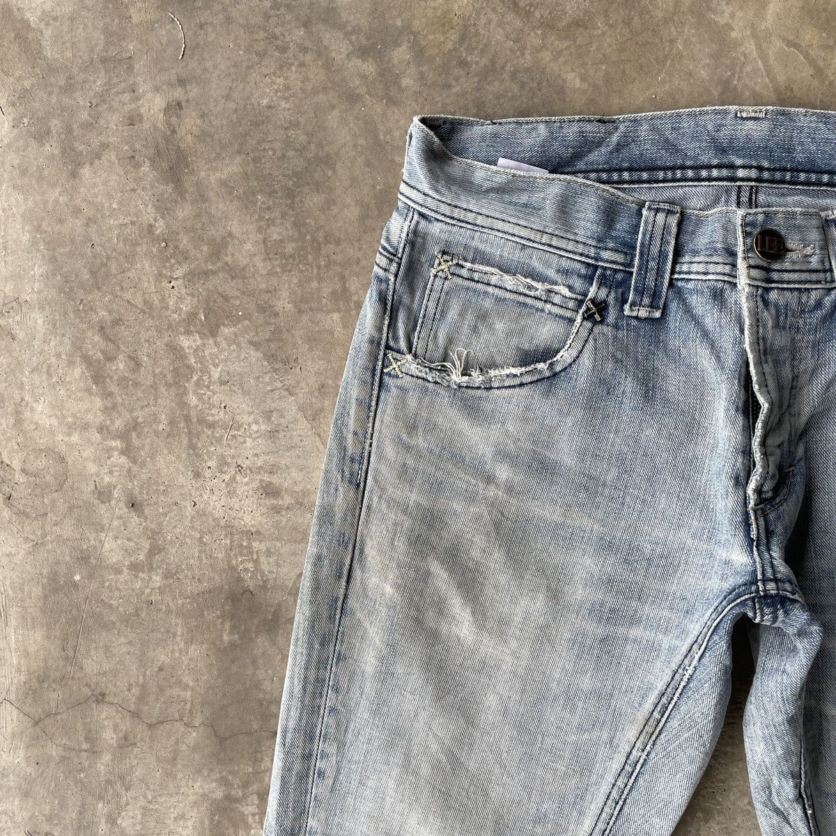 Japanese Brand Vintage Lee Riders Distressed Denim Jeans Pants W30x32 Size US 30 / EU 46 - 4 Thumbnail