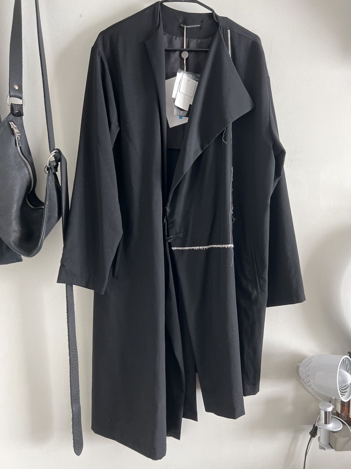 Yohji Yamamoto Grail WILDE black drapey coat jacket blazer trench Size US M / EU 48-50 / 2 - 1 Thumbnail