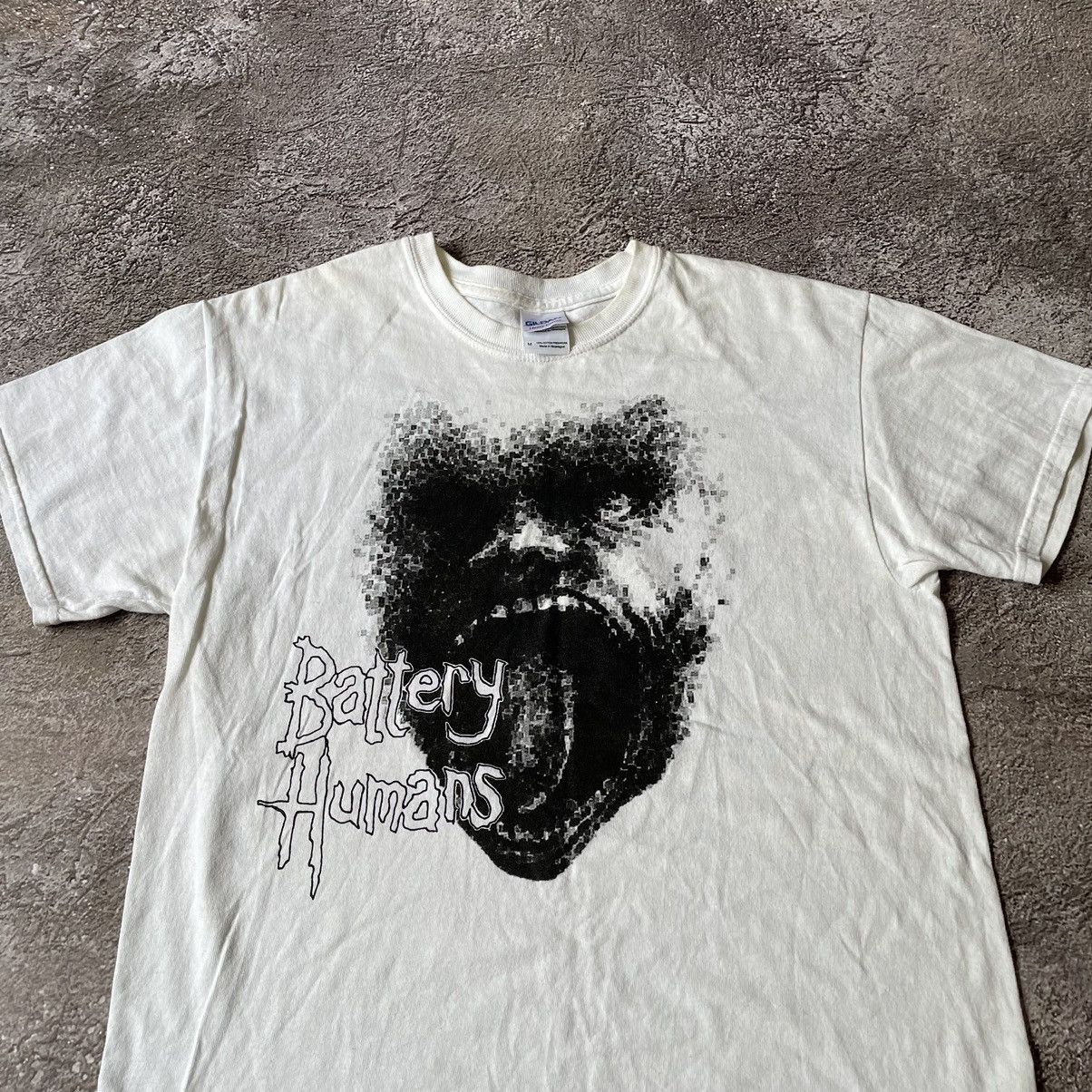 Vintage Vintage Y2K Graphic Tee Battery Humans Goth Distressed L Size US L / EU 52-54 / 3 - 5 Thumbnail