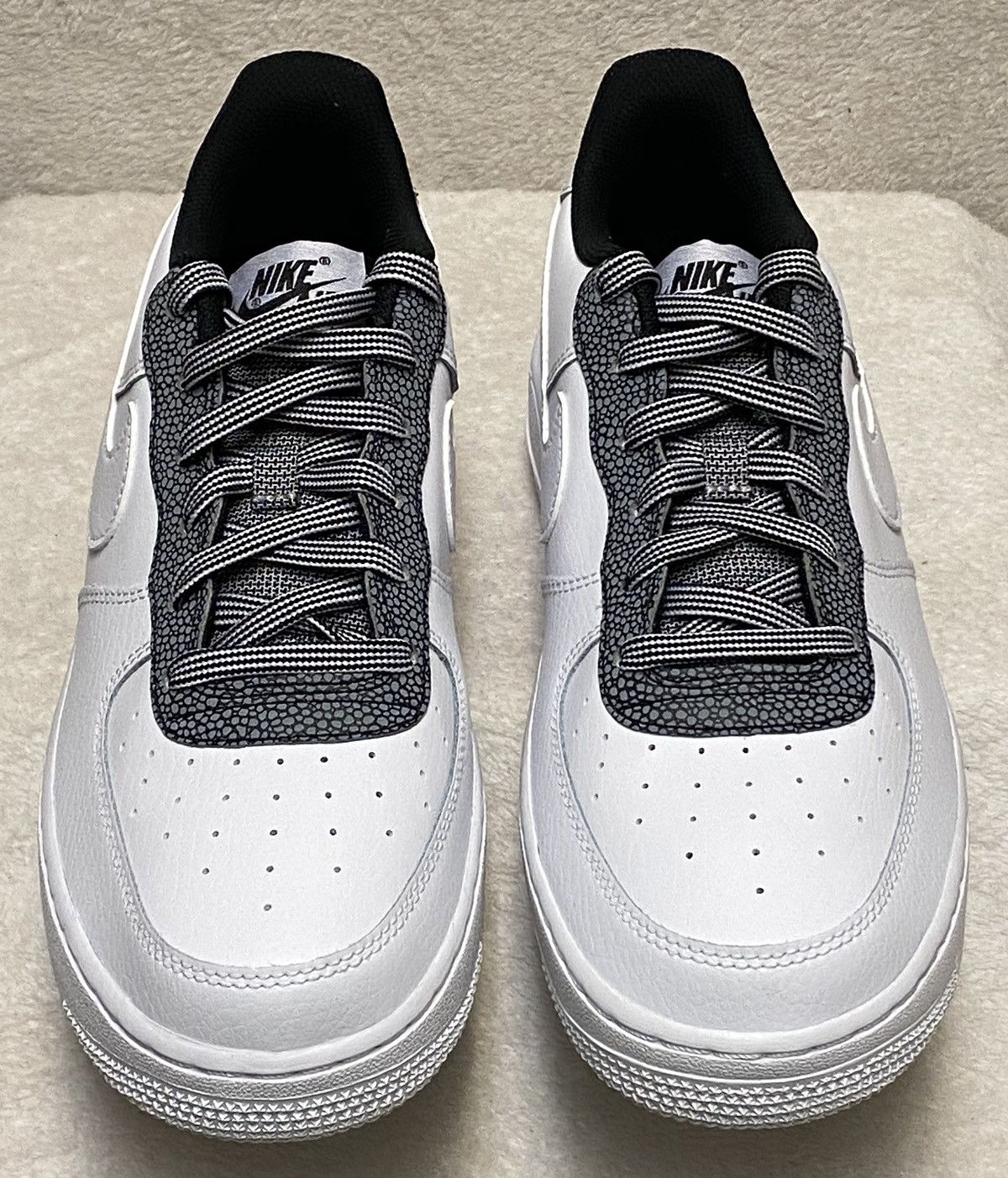 Nike Air Force 1 LV8 4 (GS) Size 7Y/8.5W Casual White Shoes New Size US 7 / EU 40 - 3 Thumbnail