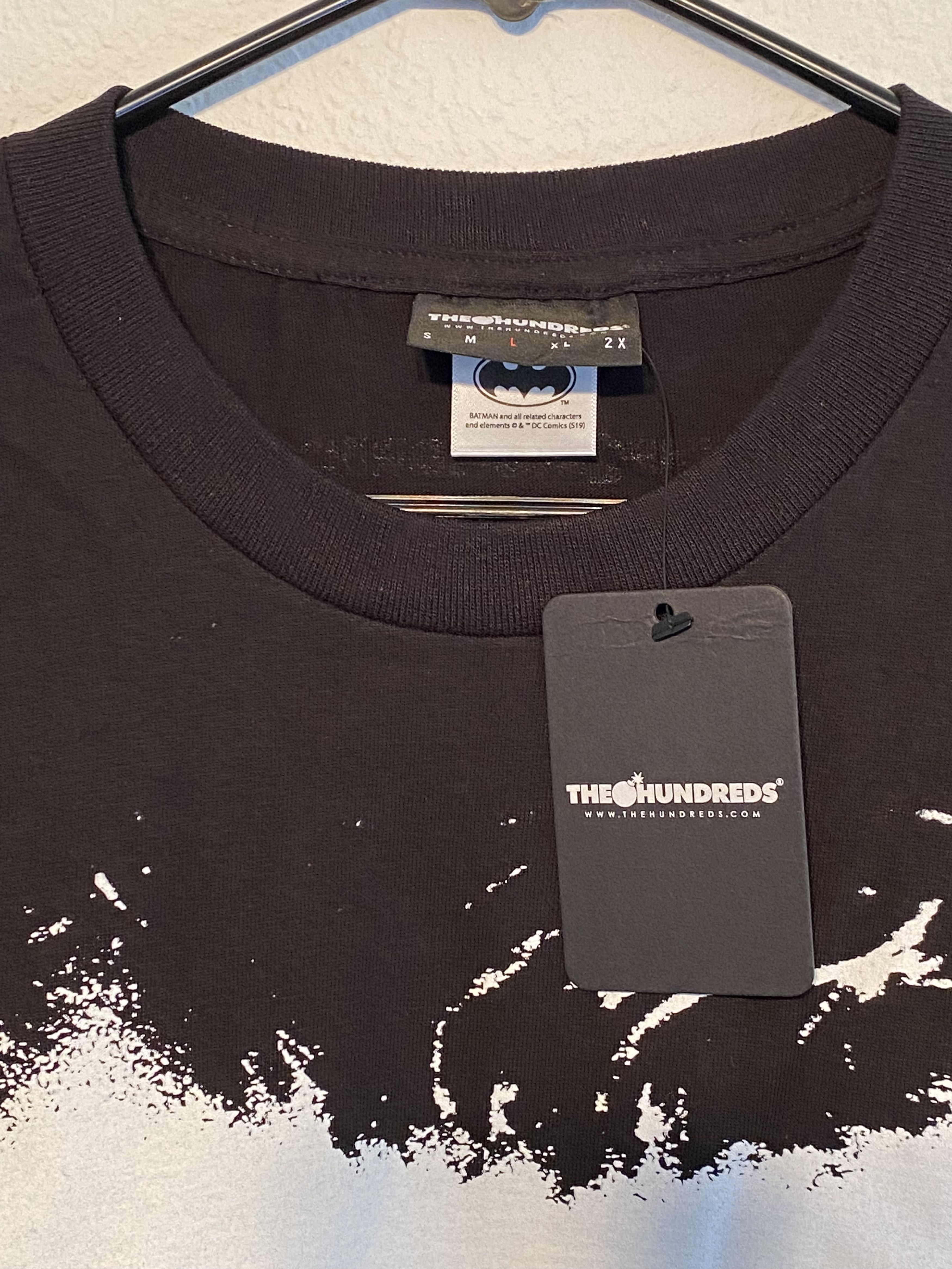 DC Comics × The Hundreds The Dark Knight "Joker Bat" Size L Black T Shirt New Size US L / EU 52-54 / 3 - 3 Thumbnail
