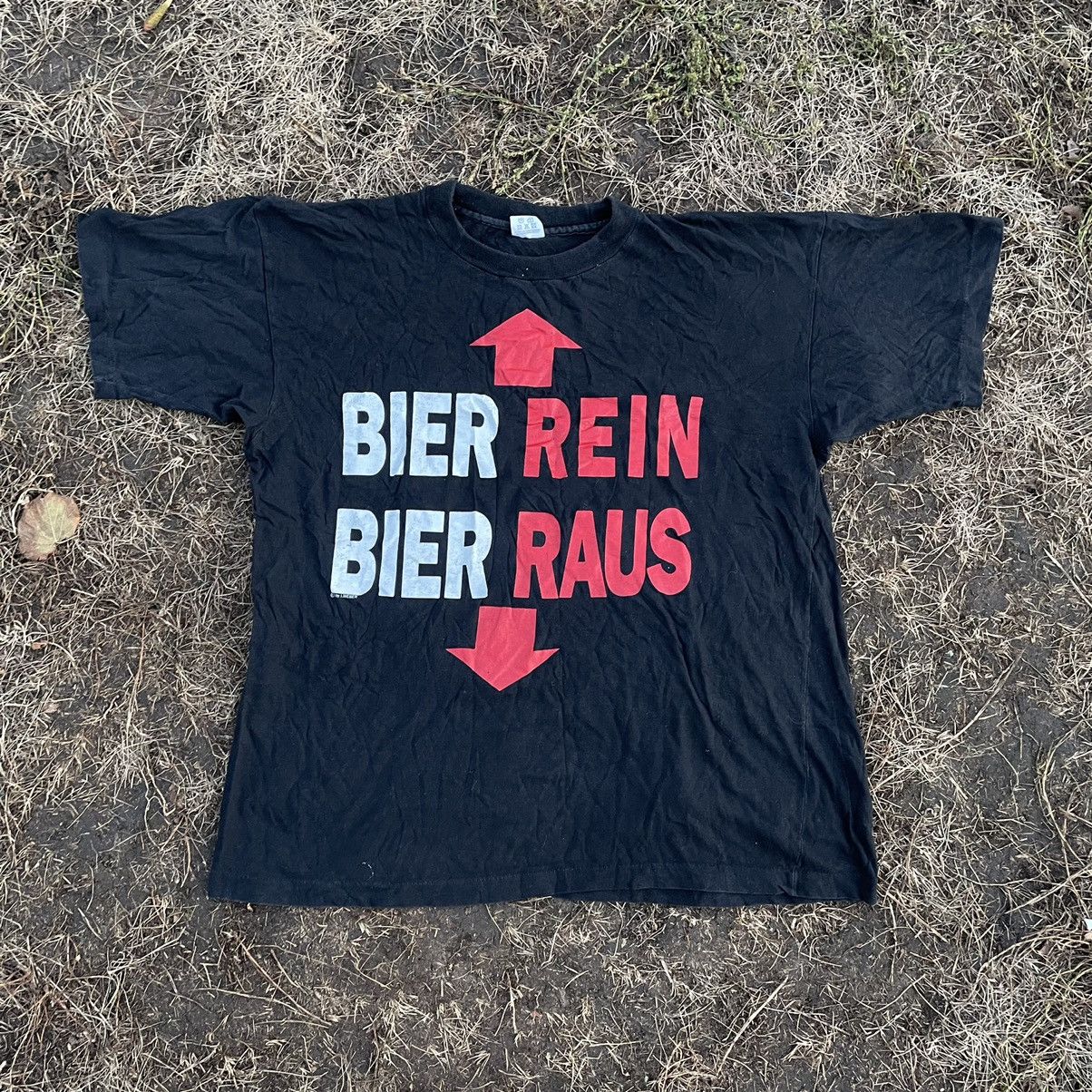 Vintage Vintage 90s Bier Rein Bier Raus Graphic Tee Humor Streetwear Size US L / EU 52-54 / 3 - 1 Thumbnail