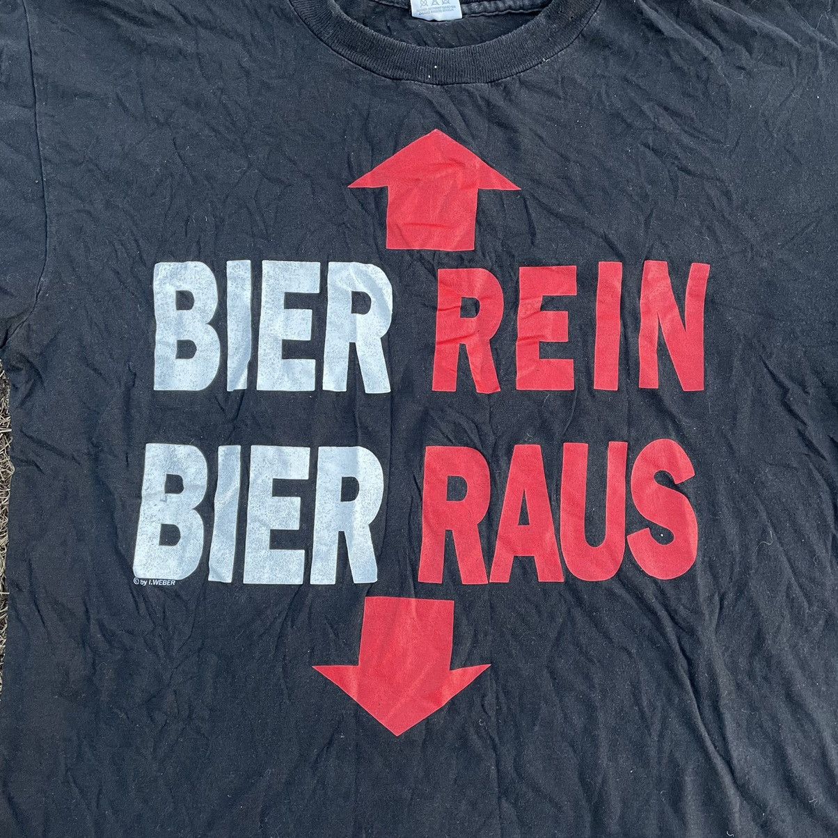 Vintage Vintage 90s Bier Rein Bier Raus Graphic Tee Humor Streetwear Size US L / EU 52-54 / 3 - 4 Thumbnail
