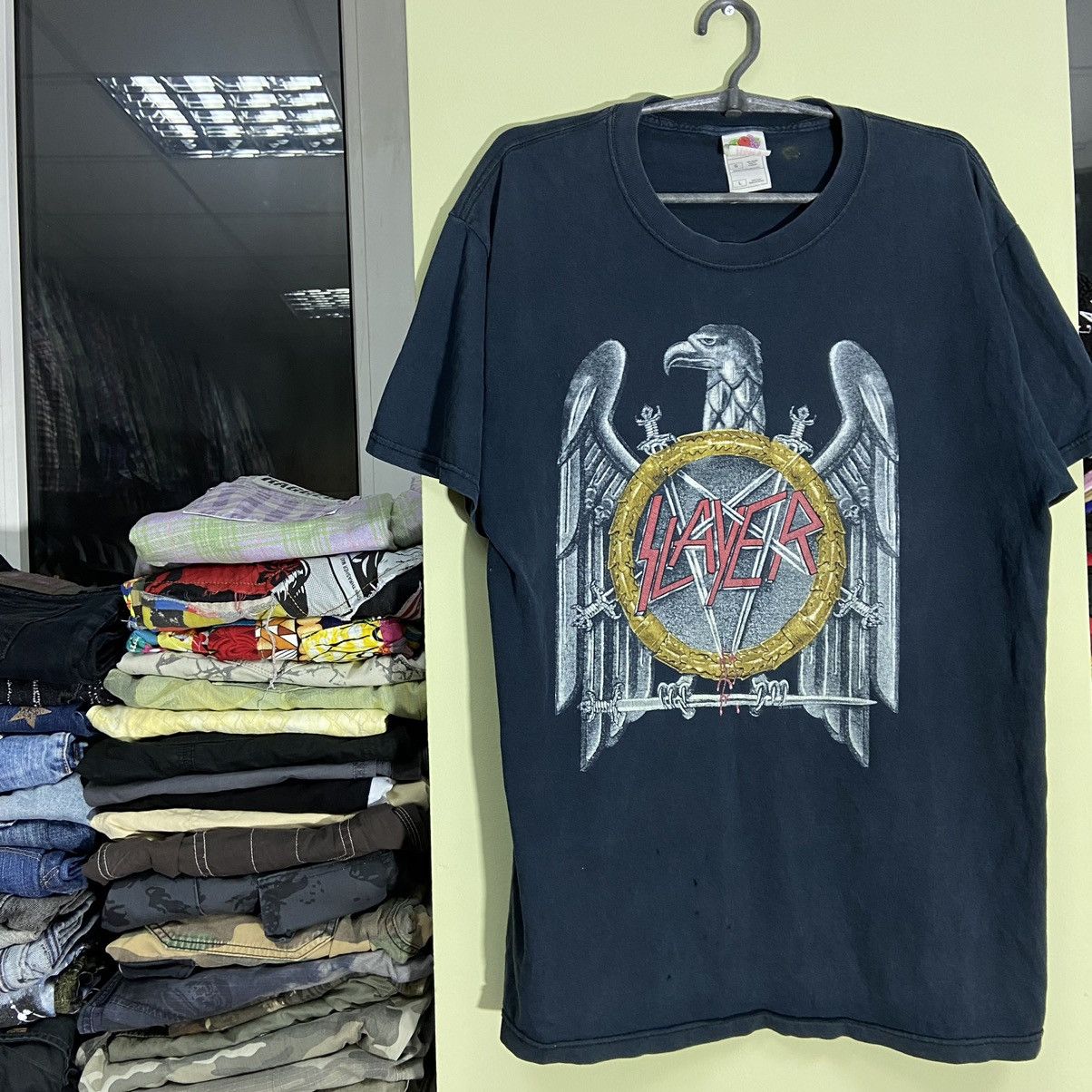 Vintage Vintage Y2K Sun Faded Slayer Band Tee Punk Graphic Black L Size US L / EU 52-54 / 3 - 4 Thumbnail