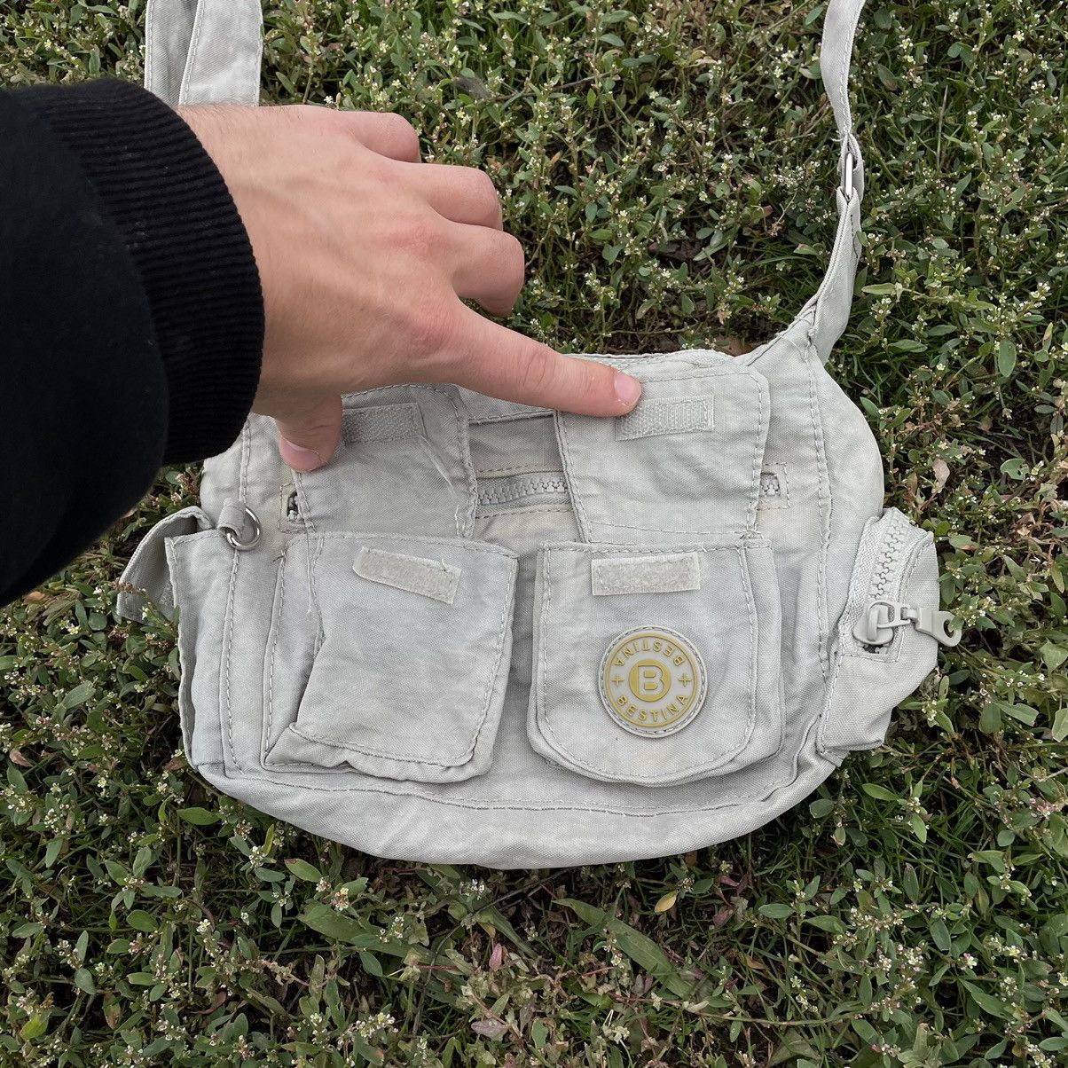 Vintage Vintage Y2K Nylon Crossbody Shoulder Bag Multiple Pockets OS Size ONE SIZE - 3 Thumbnail