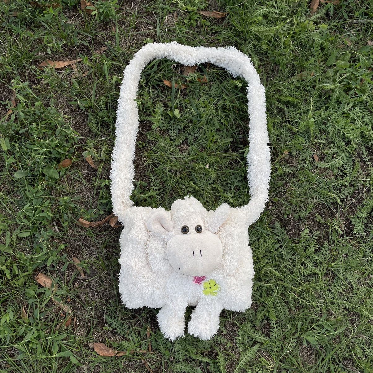 Vintage Y2K Teddy Goat Crossbody Bag Streetwear Plush Thrashed OS Size ONE SIZE - 1 Thumbnail