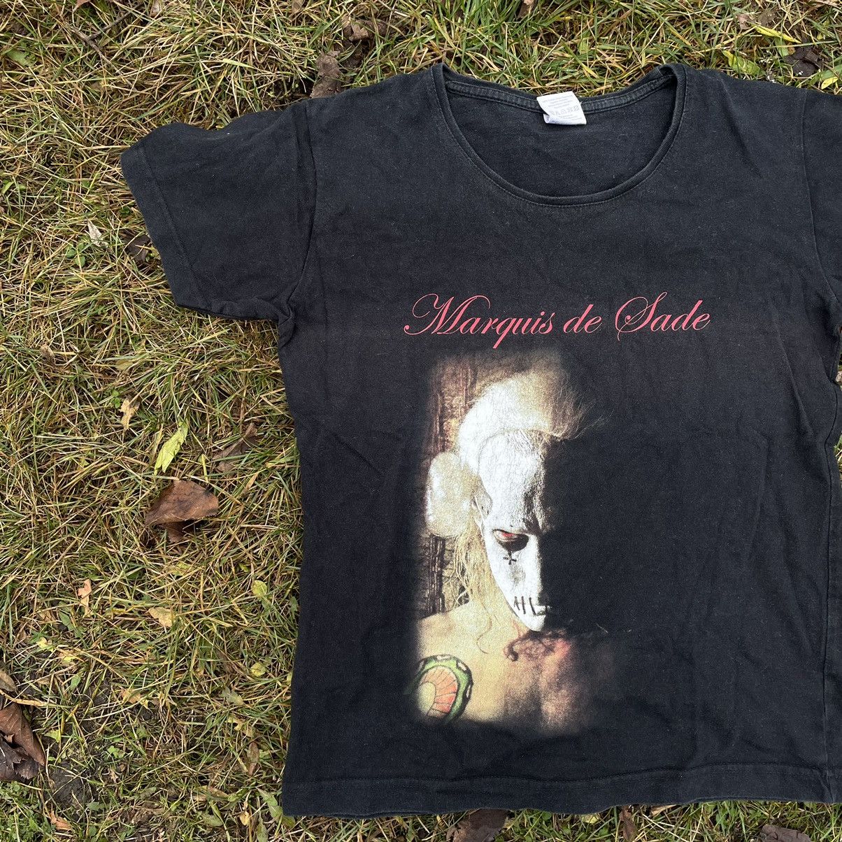 Vintage Vintage 90s Grunge Graphic Tee Sun Faded Horror Dark Baggy L Size L / US 10 / IT 46 - 3 Thumbnail