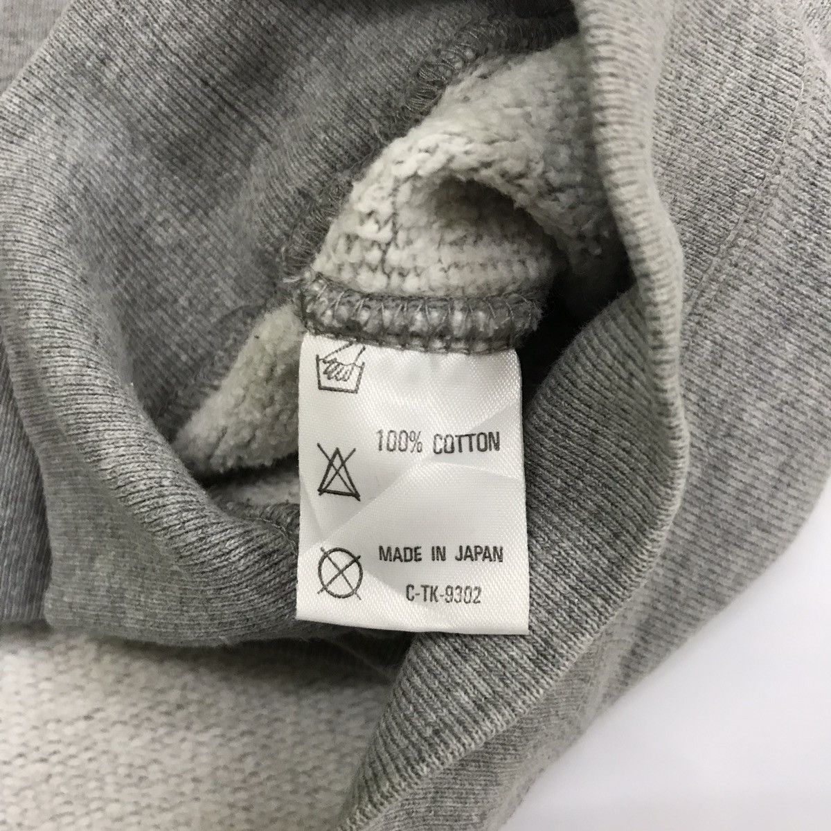 Designer × Japanese Brand Slap Shot Crewneck Size US L / EU 52-54 / 3 - 4 Thumbnail