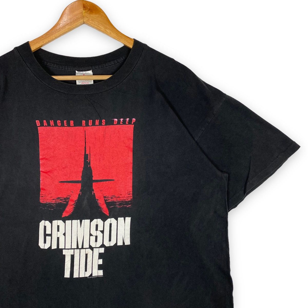 Vintage Vintage 90's CRIMSON TIDE A Film By Tony Scott Movie Tee Size US XL / EU 56 / 4 - 2 Thumbnail