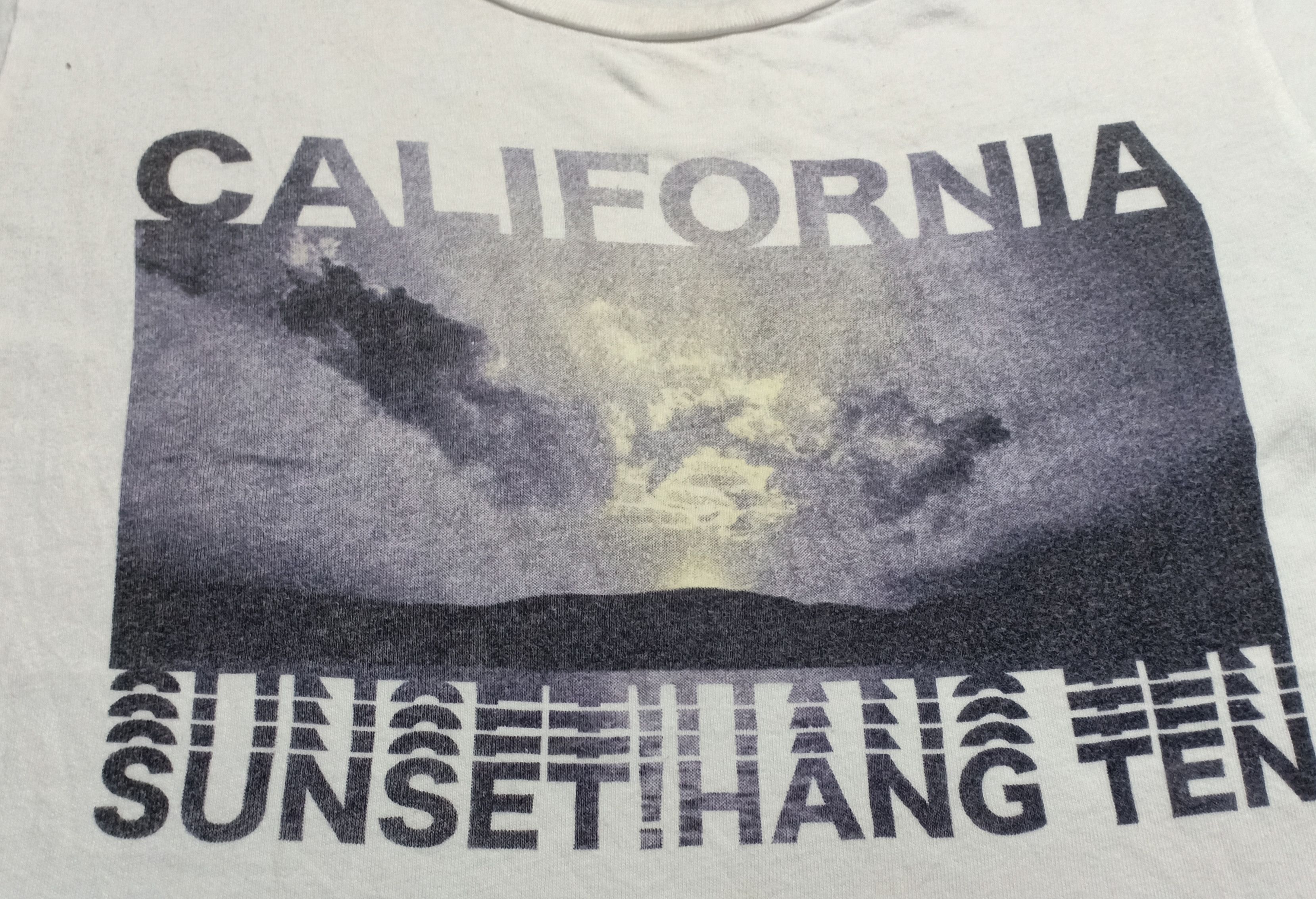 Hang Ten Hang Ten California Sunset Motif Tee Size M / US 6-8 / IT 42-44 - 3 Thumbnail