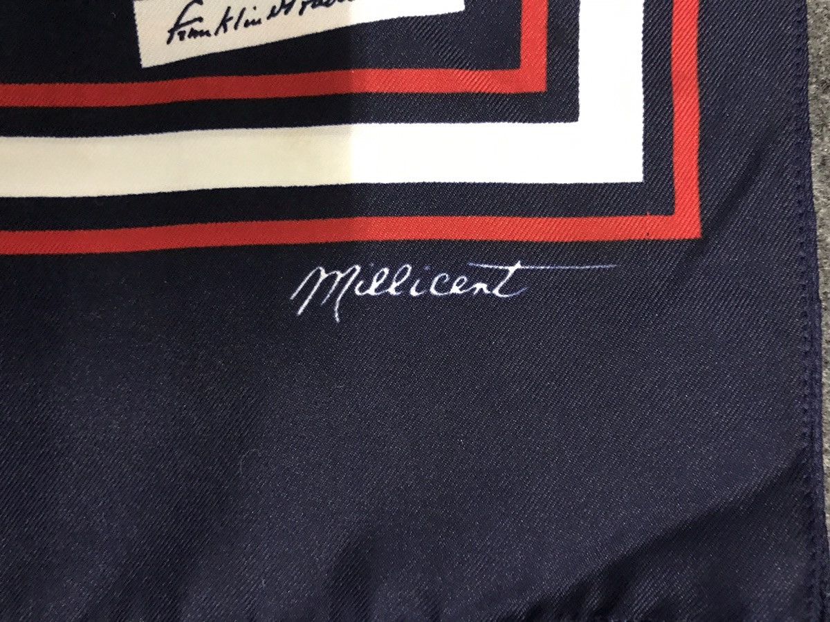 Vintage Vintage 90s The US President Signature Millicent Silk Scarf Size ONE SIZE - 1 Thumbnail