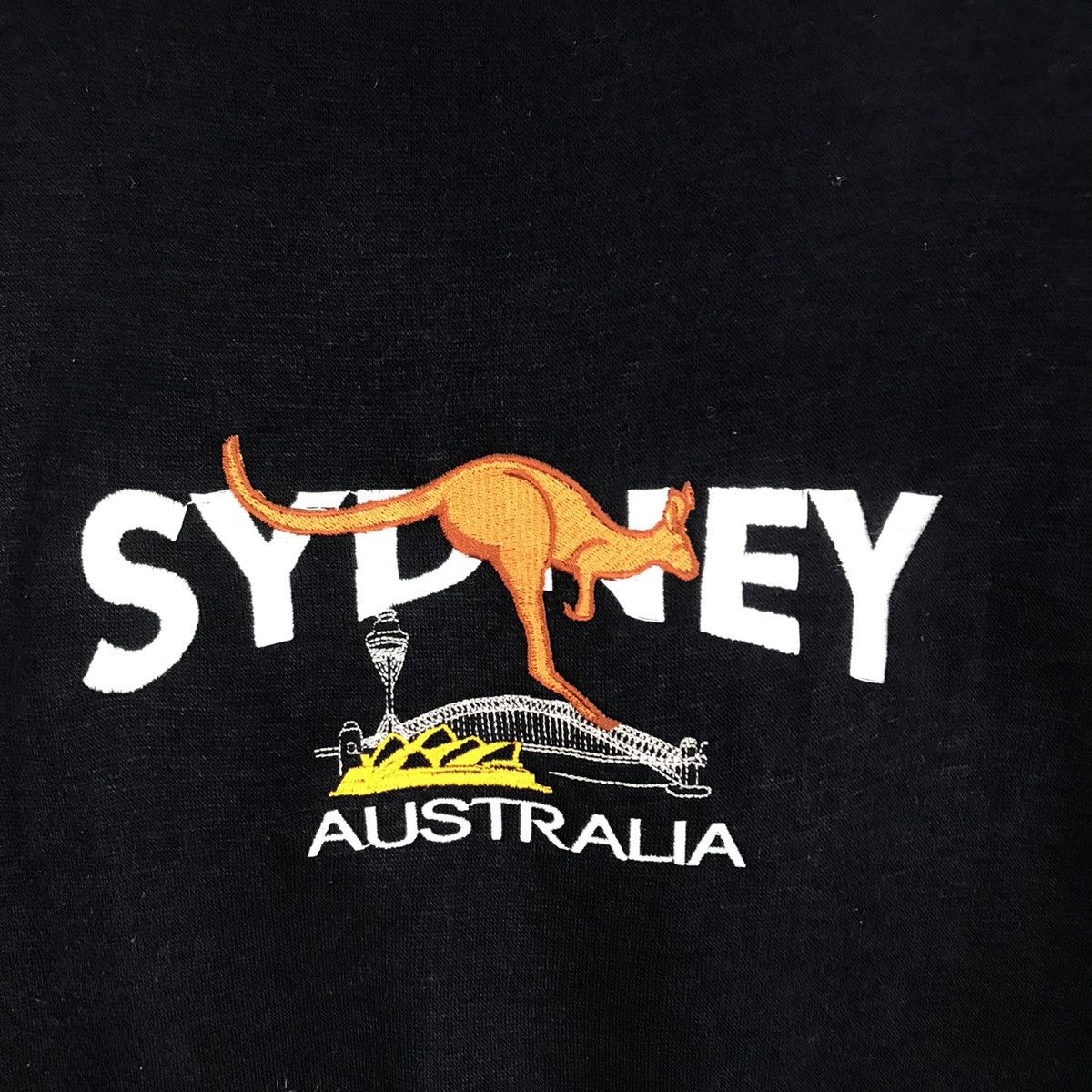 Man Made In Australia Vintage 90s Kangaroo Sydney Australia Sweatshirt Size US L / EU 52-54 / 3 - 4 Thumbnail