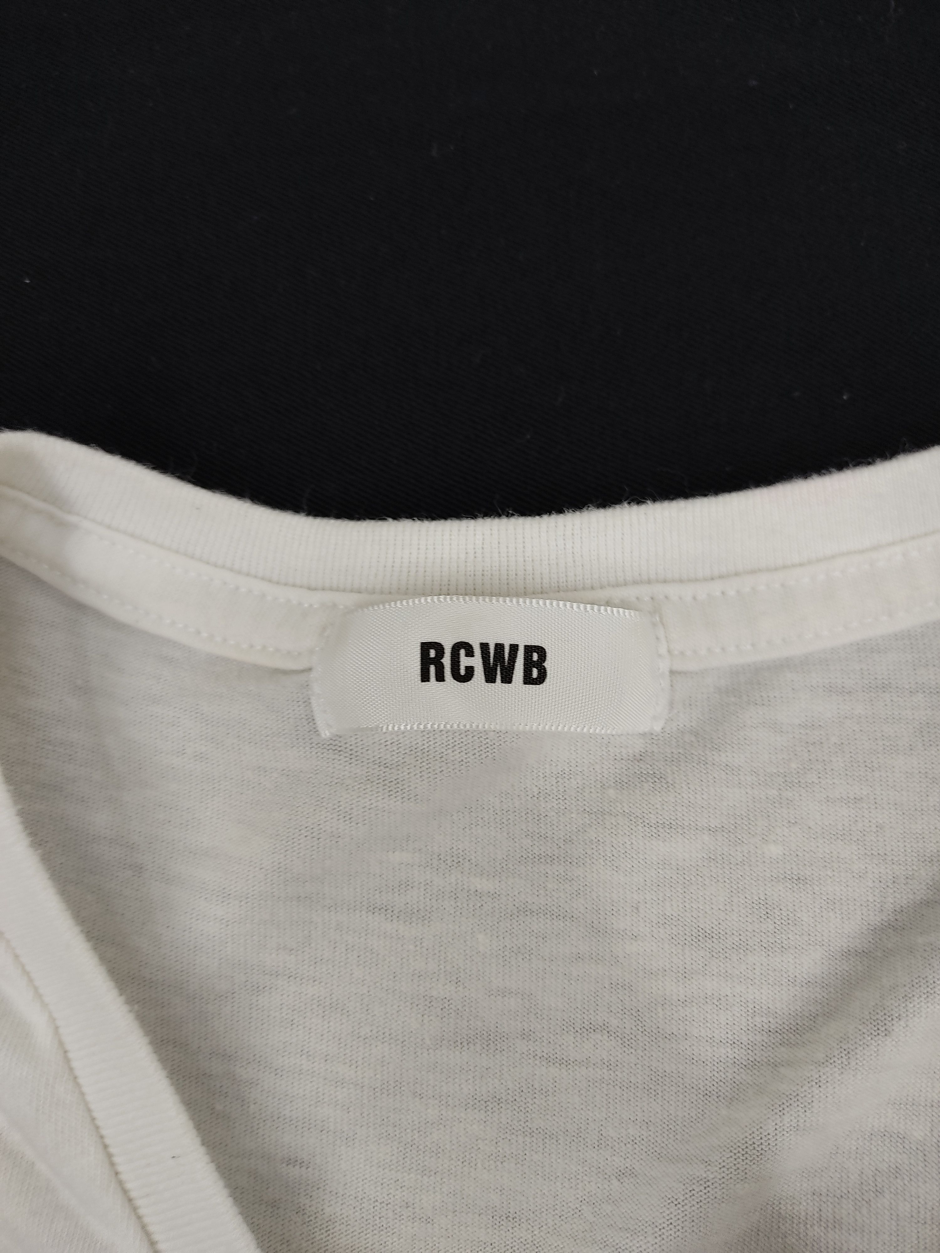 Japanese Brand RCWB Rodeo Crowns V Neck T-shirt American Flag Logo Tee Size M / US 6-8 / IT 42-44 - 4 Thumbnail