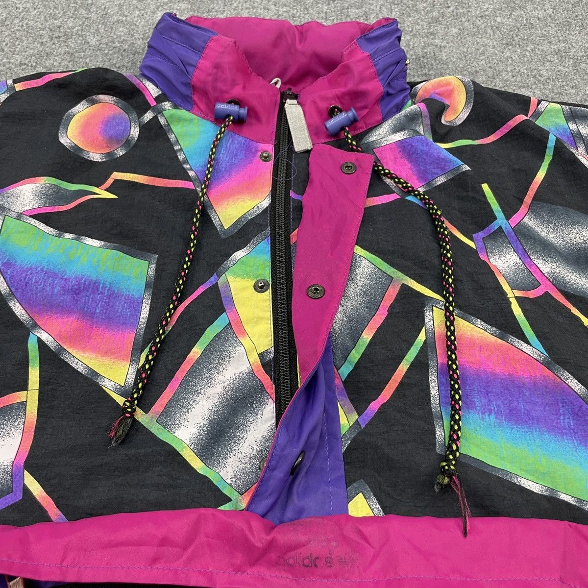 Adidas × Vintage Vintage Adidas Windbreakers Jacket Size US L / EU 52-54 / 3 - 3 Thumbnail