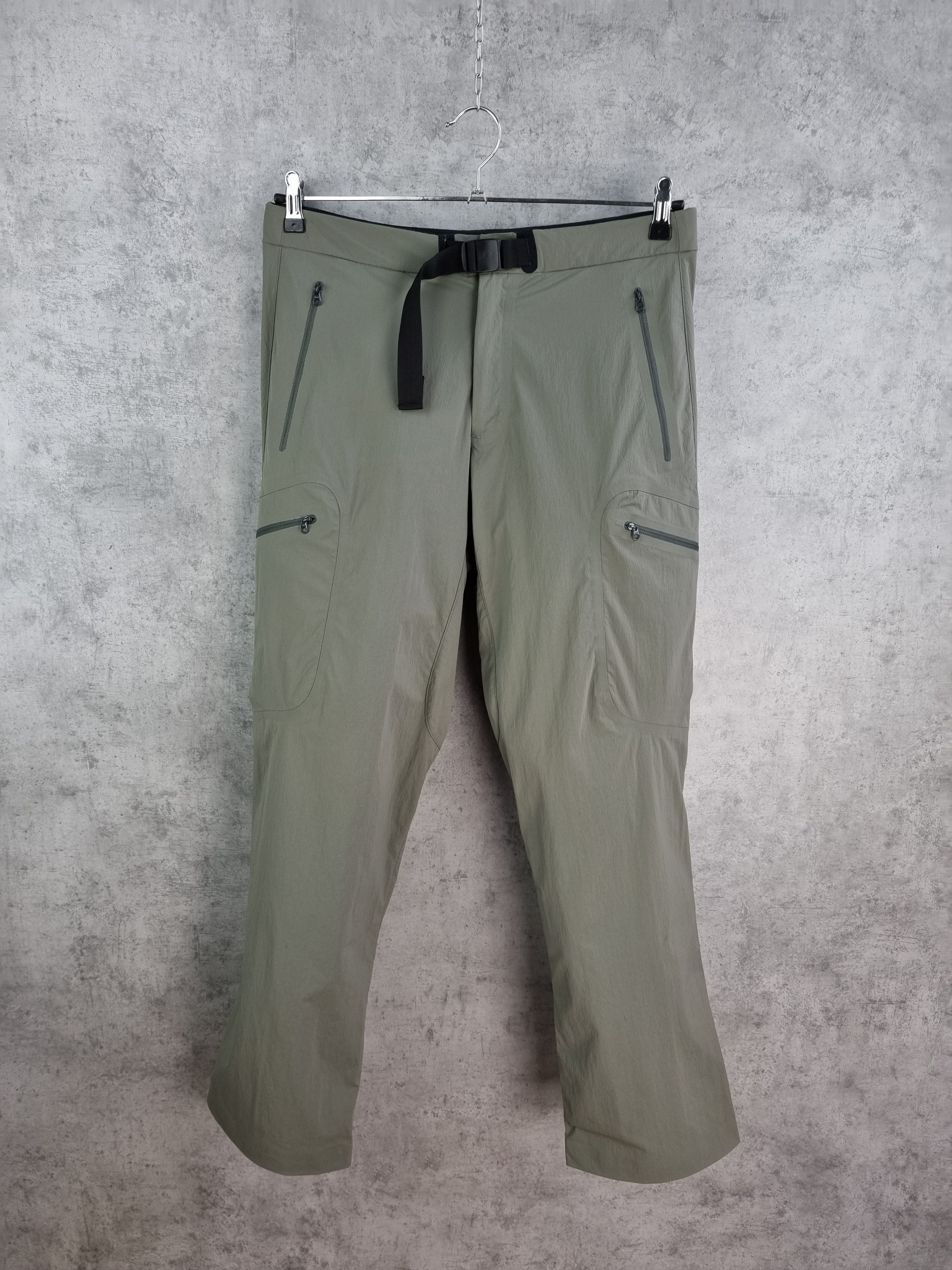Arc'teryx 💧ArcTeryx Tech Utility Windproof Tracking Pants Size US 33 - 13 Thumbnail