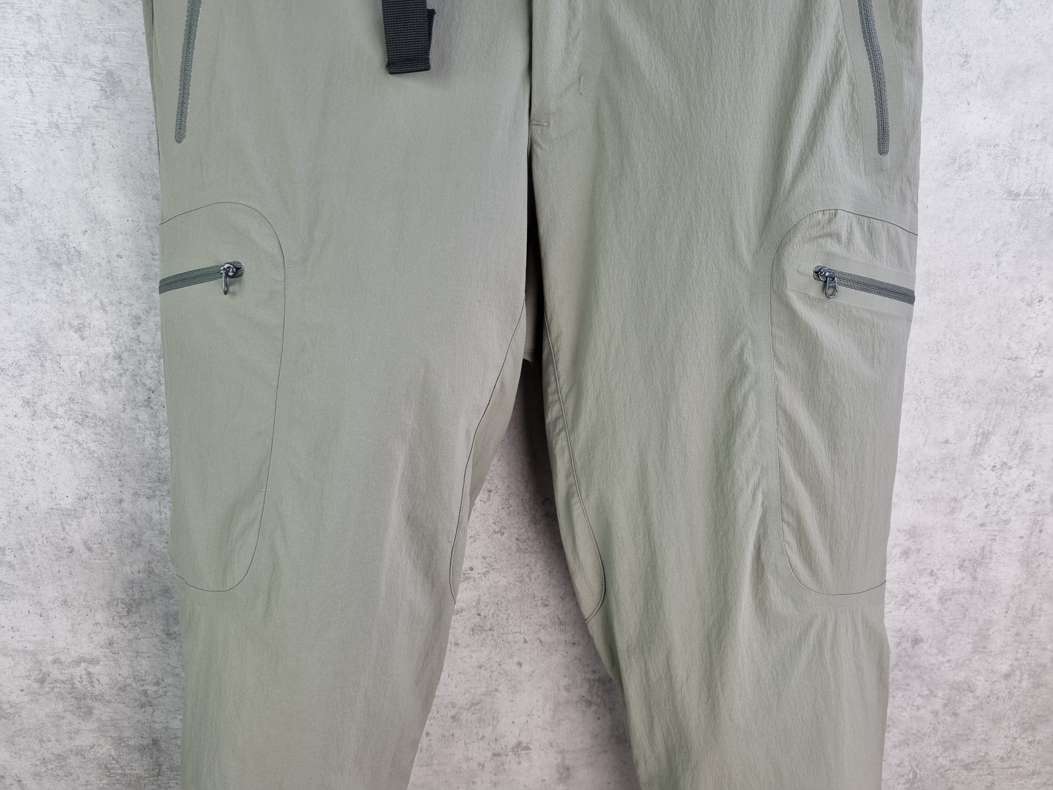 Arc'teryx 💧ArcTeryx Tech Utility Windproof Tracking Pants Size US 33 - 16 Thumbnail