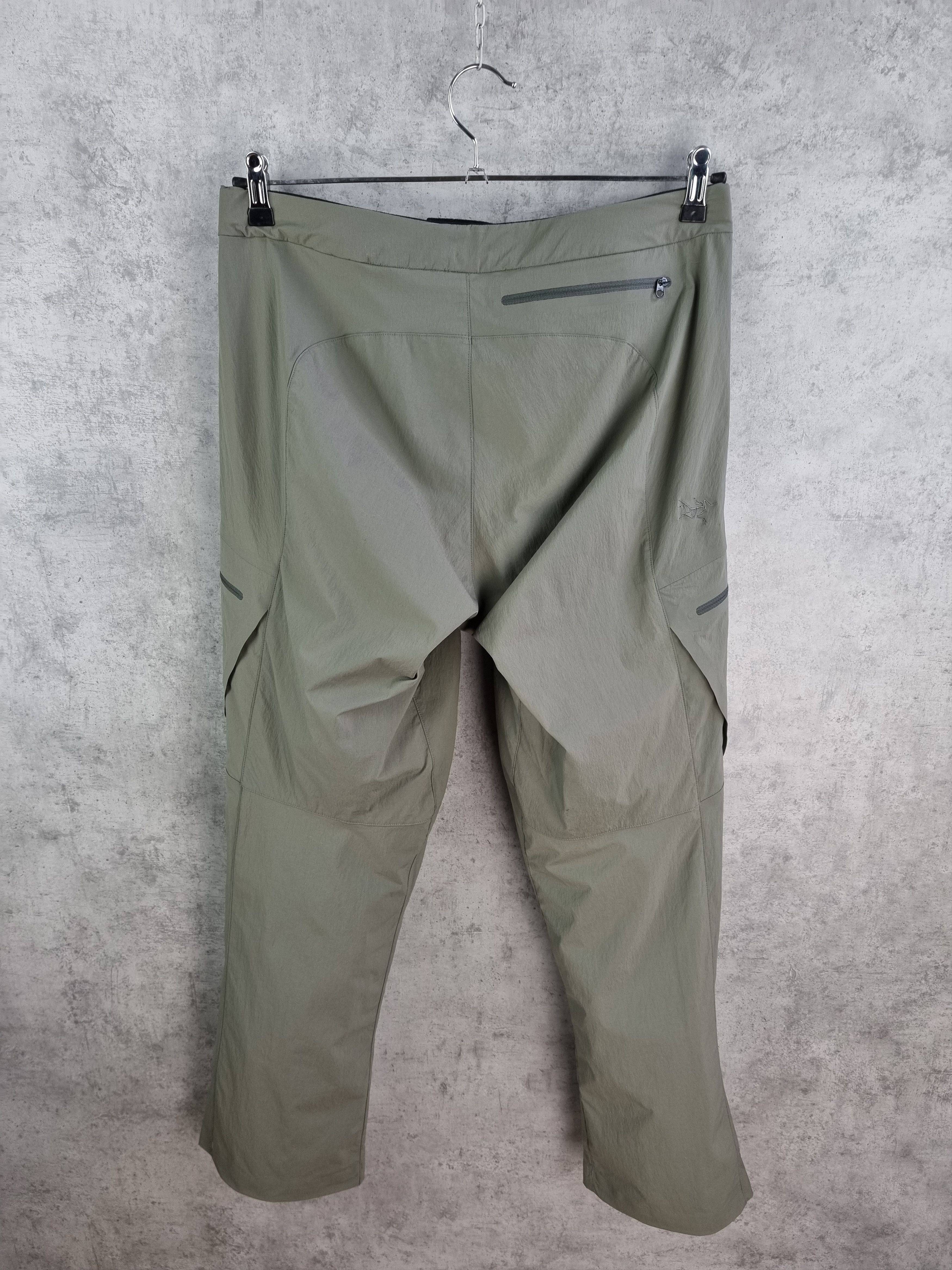 Arc'teryx 💧ArcTeryx Tech Utility Windproof Tracking Pants Size US 33 - 3 Thumbnail