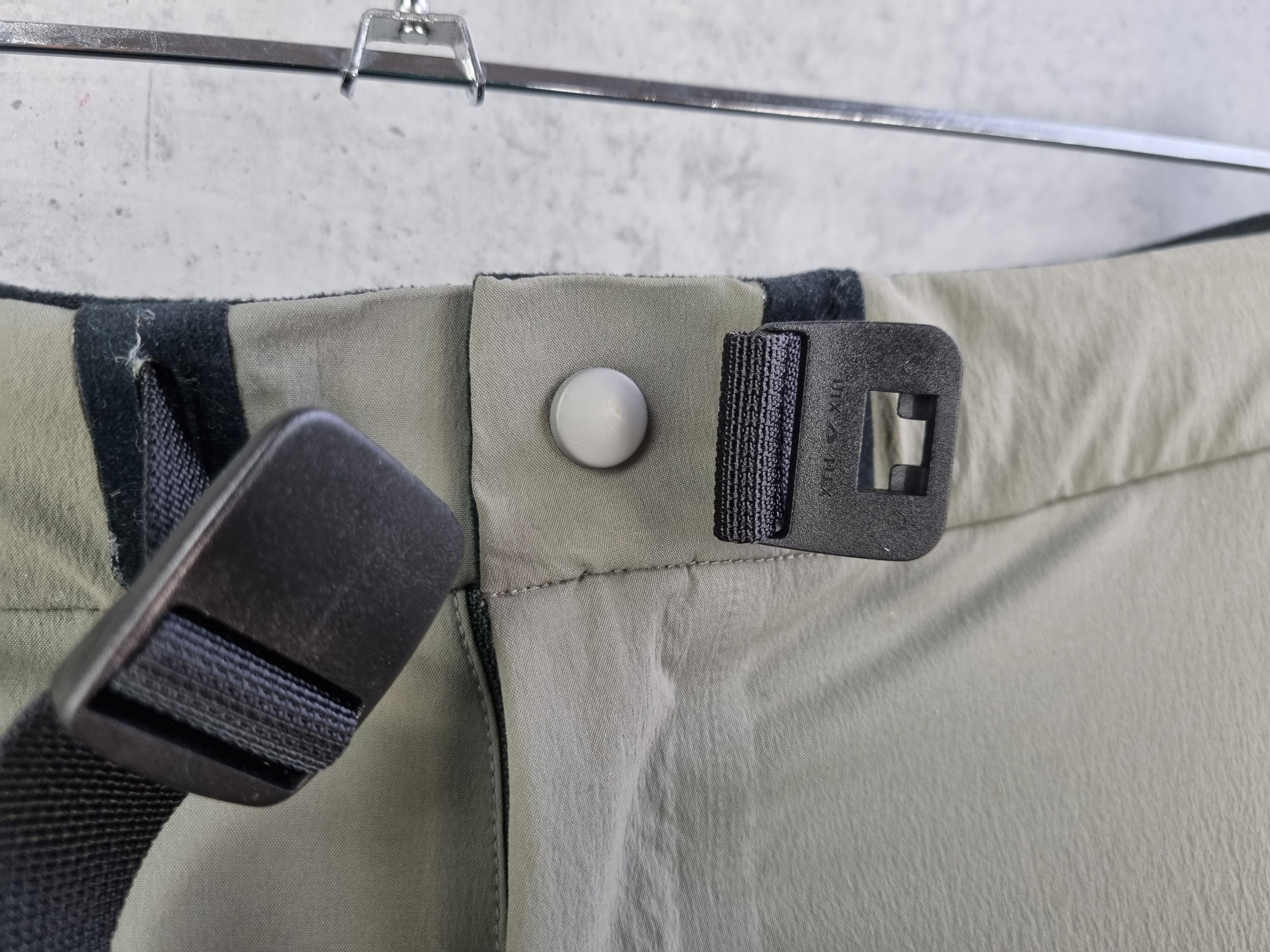 Arc'teryx 💧ArcTeryx Tech Utility Windproof Tracking Pants Size US 33 - 11 Thumbnail