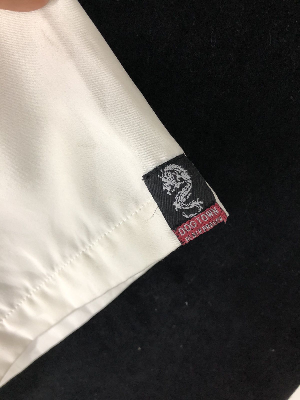 Dogtown × Japanese Brand × Vintage Rare!! Vintage Dogtown Black Dragon All Over Print X Large Size US XL / EU 56 / 4 - 3 Thumbnail