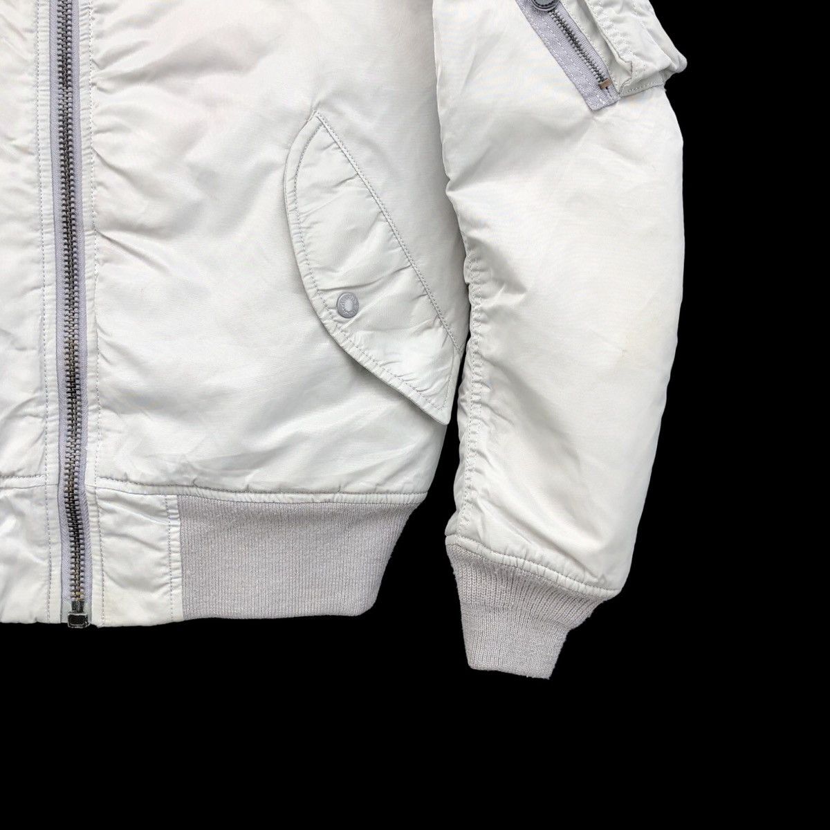 Avirex Avirex Intermediate MA-1 Mens Flying Bomber Jacket Size US L / EU 52-54 / 3 - 9 Thumbnail