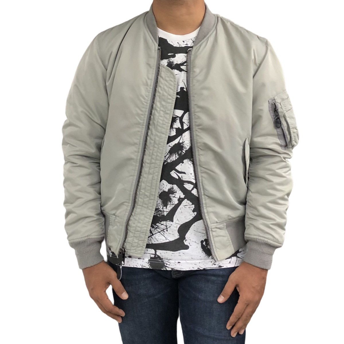 Avirex Avirex Intermediate MA-1 Mens Flying Bomber Jacket Size US L / EU 52-54 / 3 - 2 Thumbnail