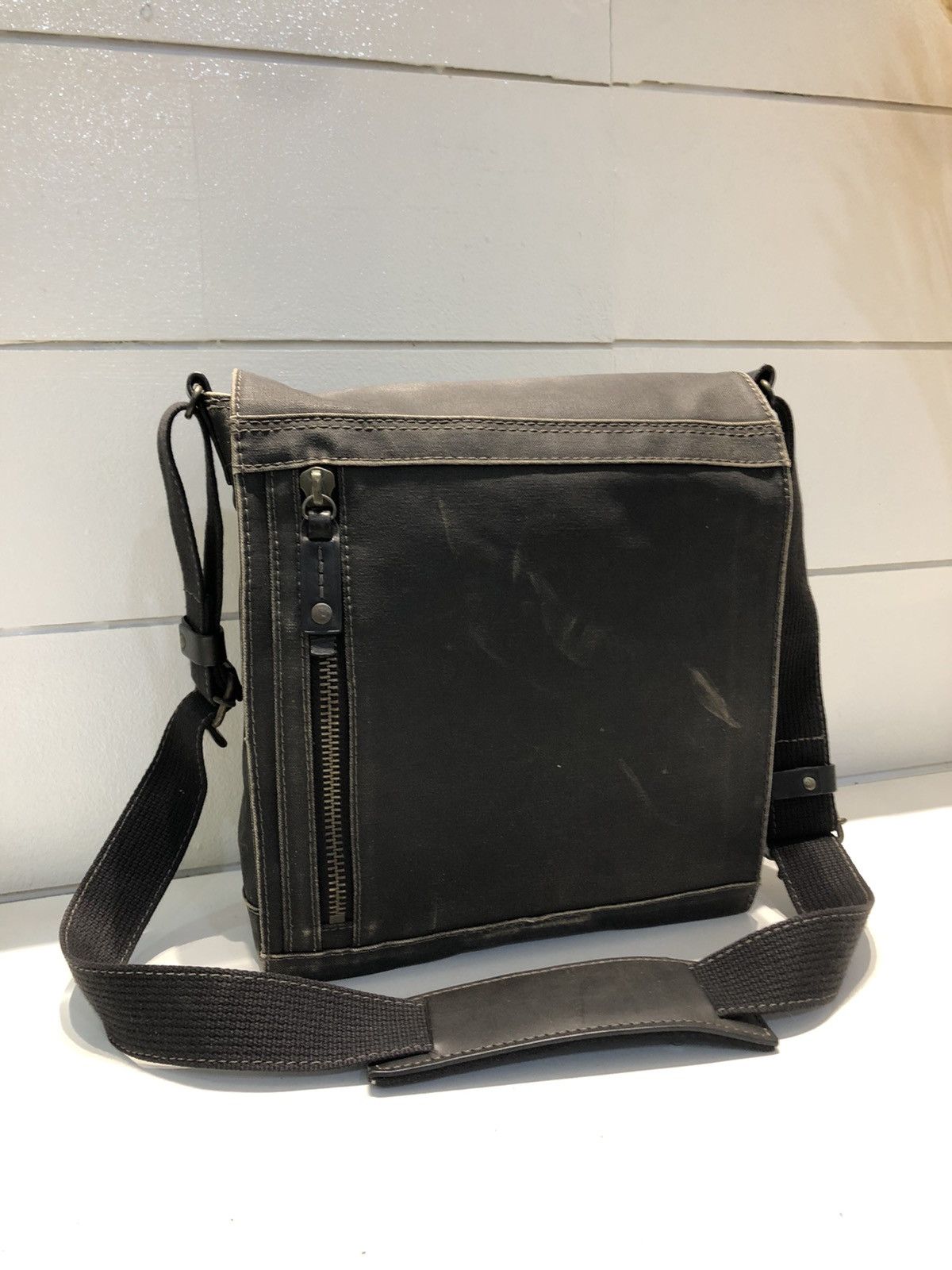 Takeo Kikuchi Vintage Waxed Takeo Kikuchi By Porter Crossbody Bag Size ONE SIZE - 2 Thumbnail