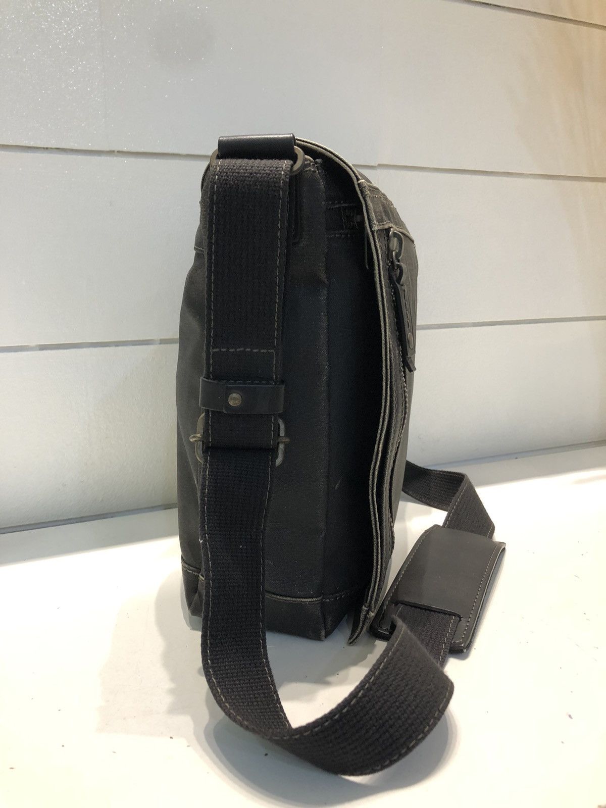 Takeo Kikuchi Vintage Waxed Takeo Kikuchi By Porter Crossbody Bag Size ONE SIZE - 4 Thumbnail