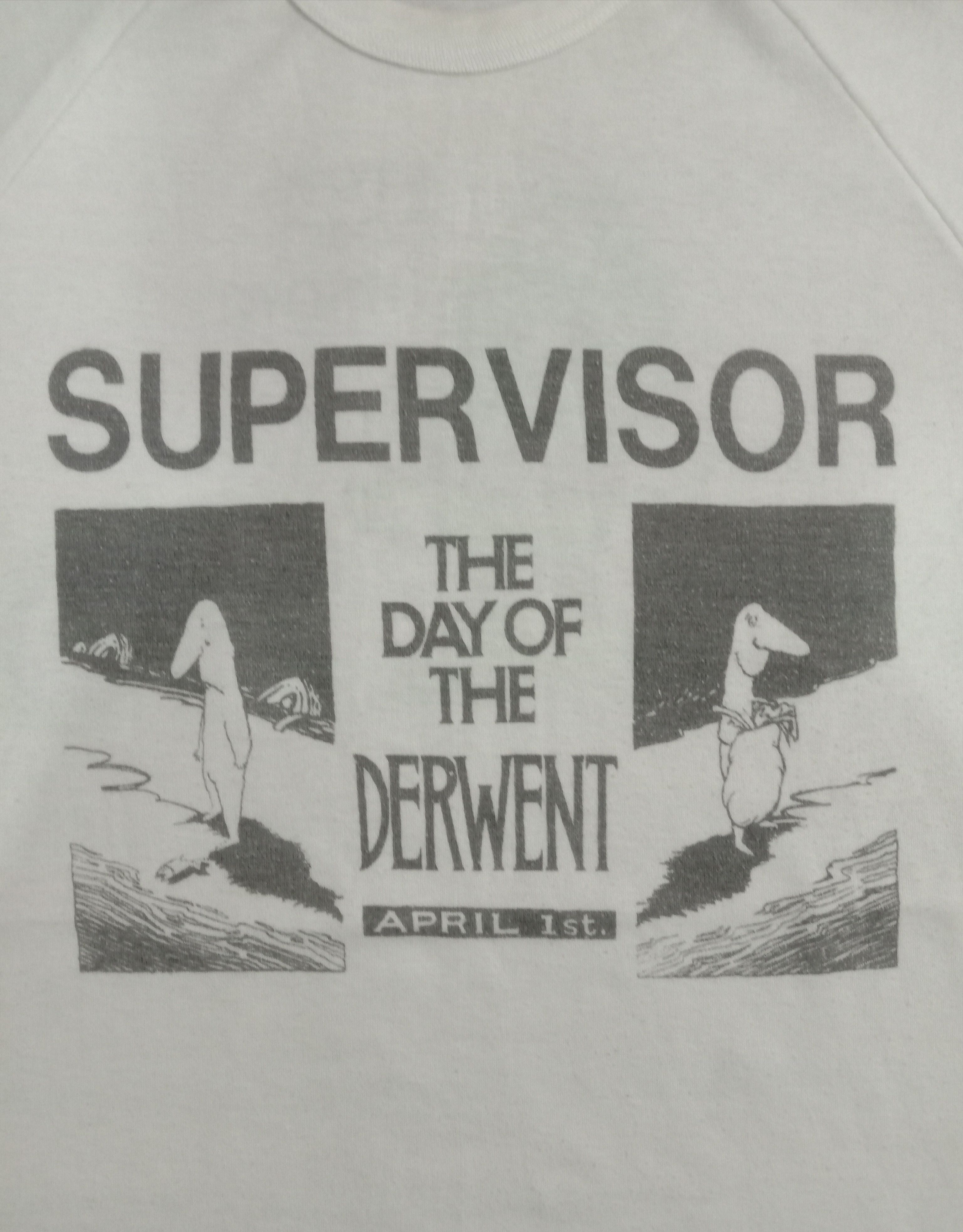 Arts & Science Rare Supervisor The Day Of The Derwent Tee Cartoon Graphic Size US S / EU 44-46 / 1 - 3 Thumbnail
