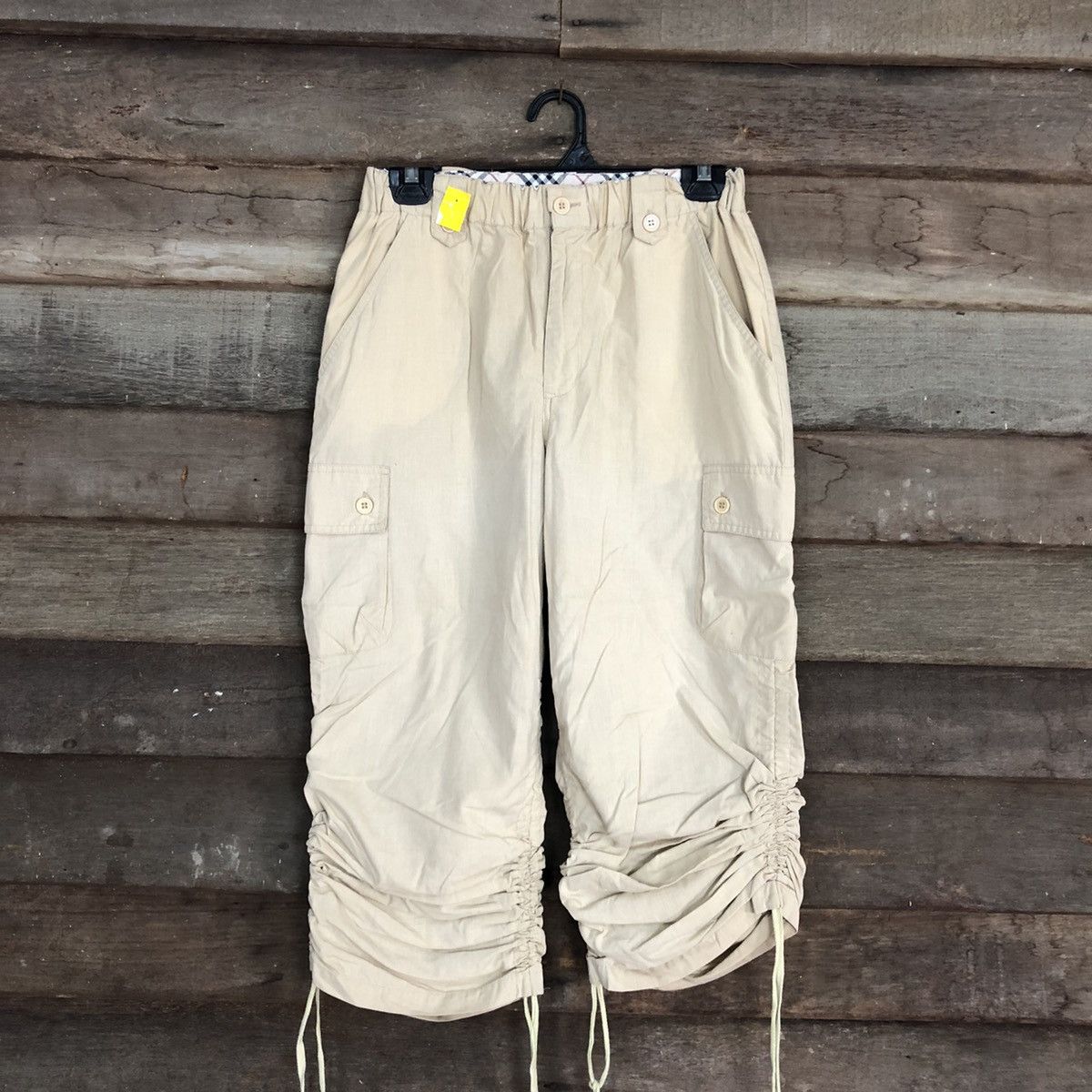 image of N.o.t Cream Multipocket Cargo Spring Cropped Pants 3382, Women's (Size 28)