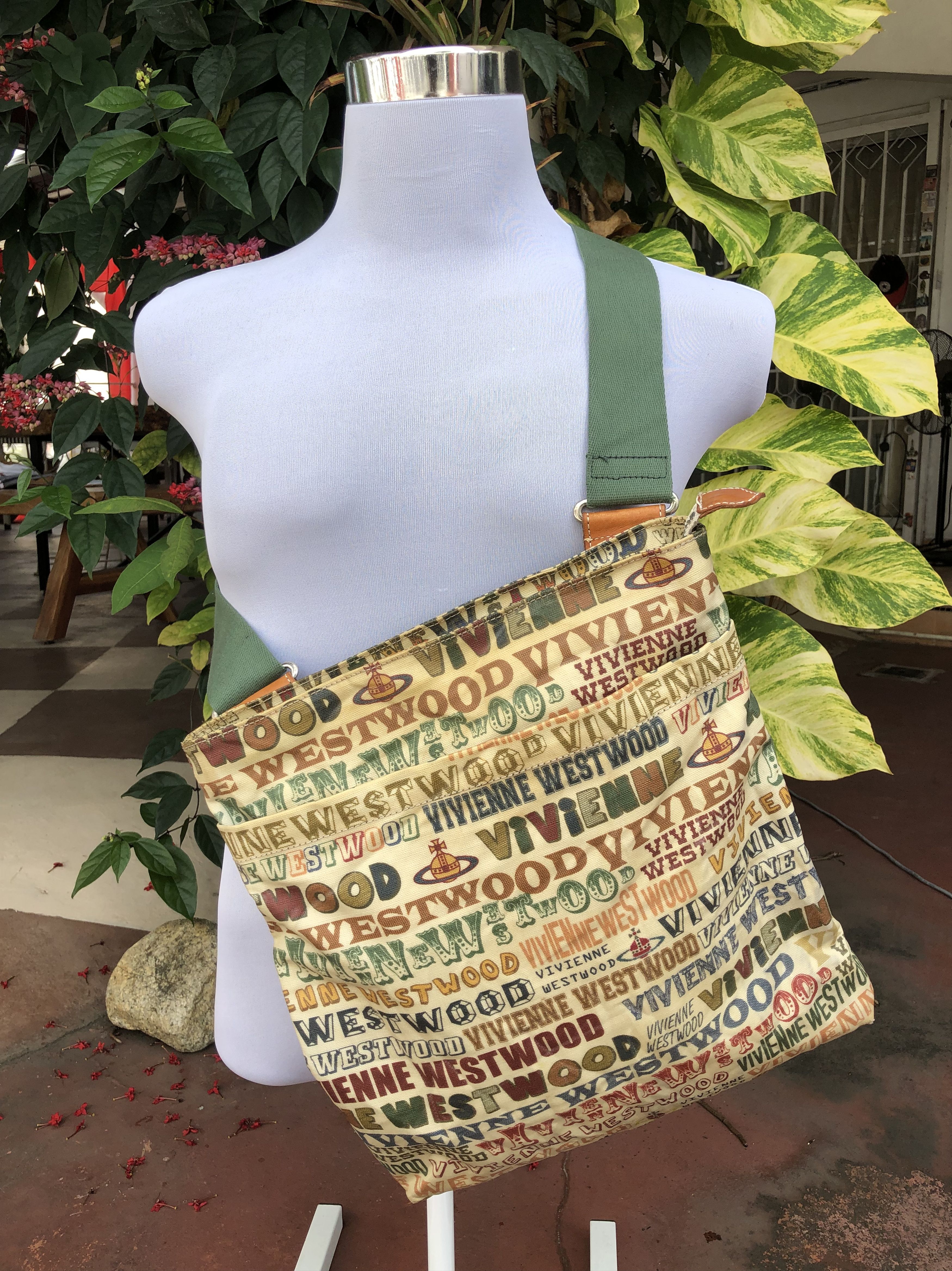 Vivienne Westwood RARE🔥VINTAGE V.W. MAN WATERPROOF COATED CANVAS AOP BAG Size ONE SIZE - 2 Thumbnail