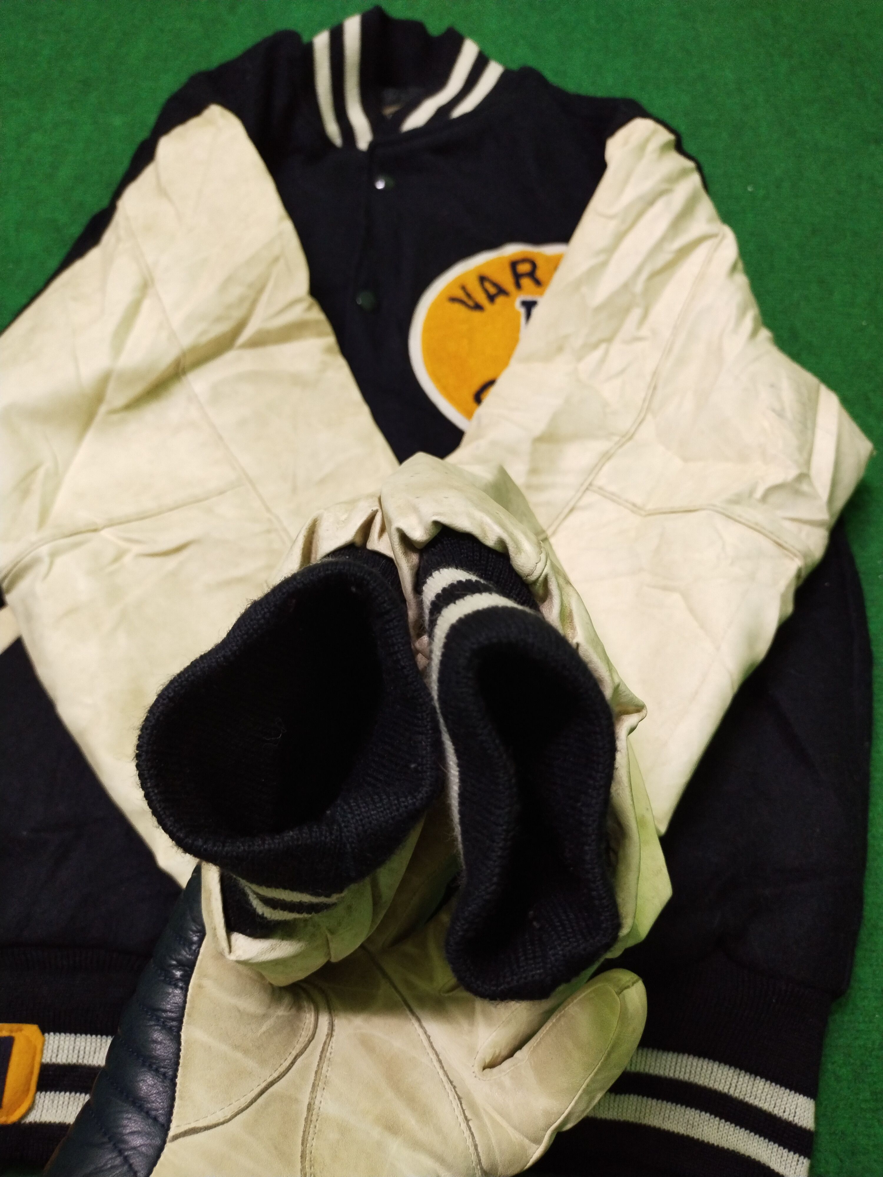 Holloway 90's Vintage Holloway Hornets Varsity Jacket Size US L / EU 52-54 / 3 - 5 Thumbnail