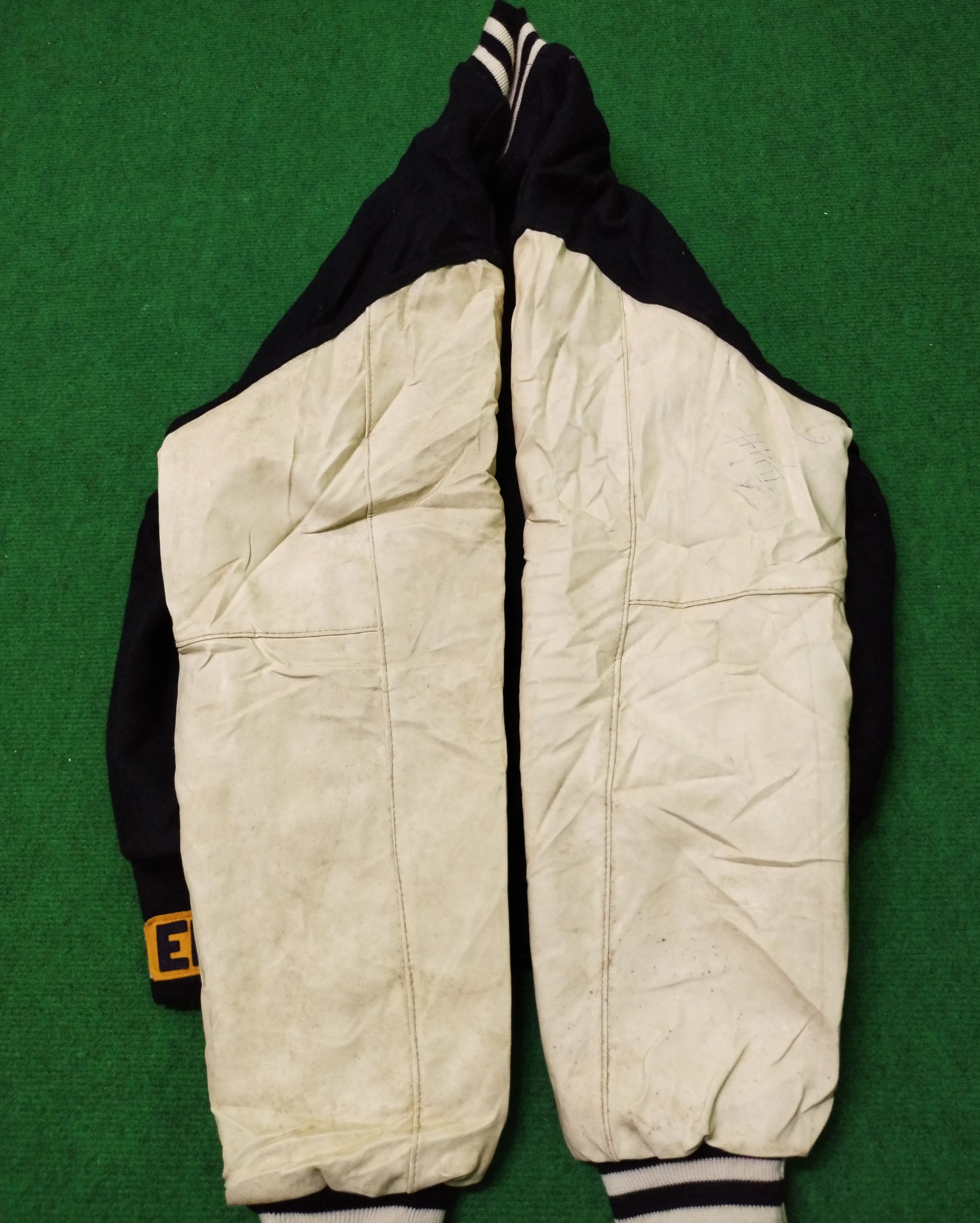 Holloway 90's Vintage Holloway Hornets Varsity Jacket Size US L / EU 52-54 / 3 - 7 Thumbnail