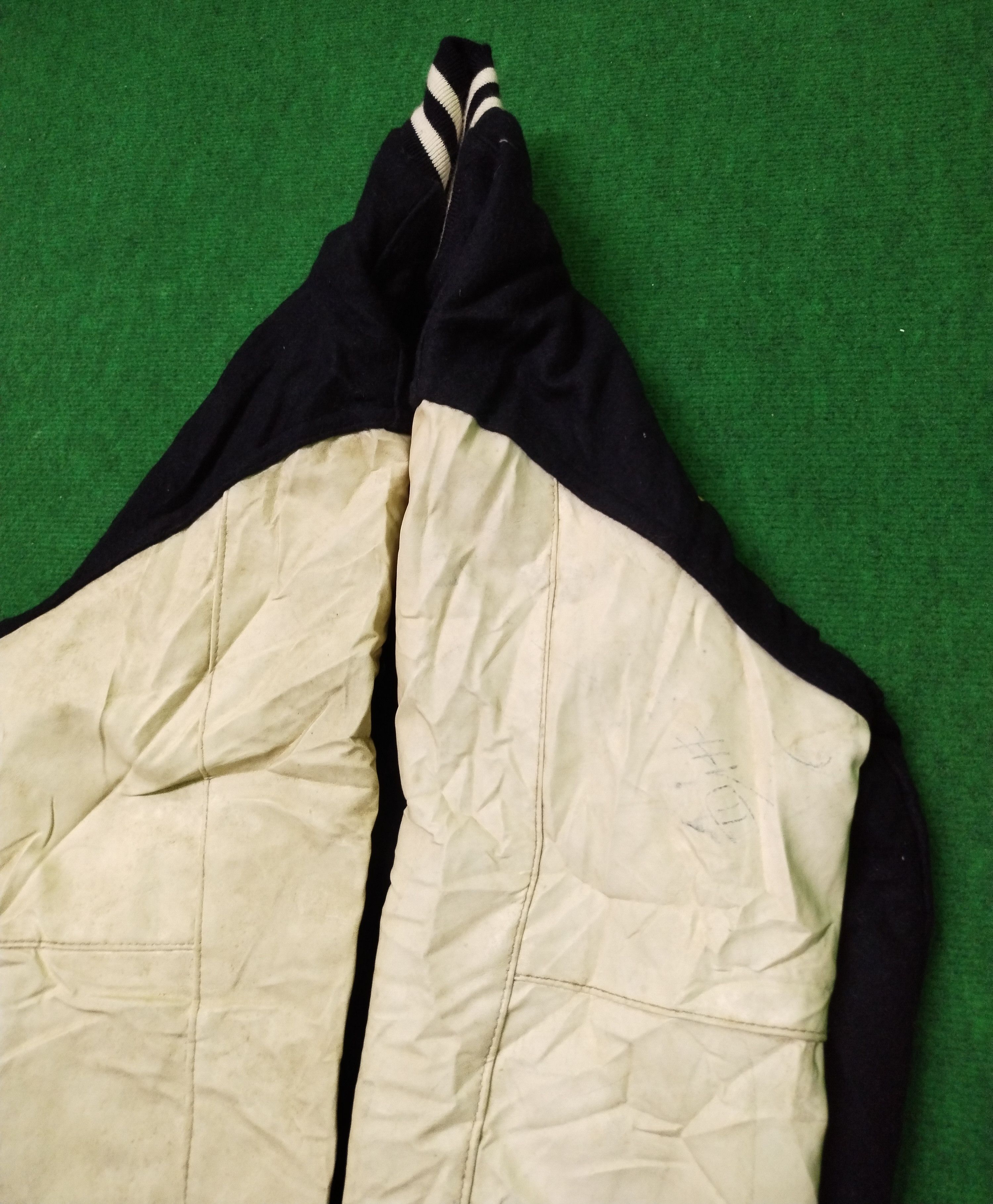 Holloway 90's Vintage Holloway Hornets Varsity Jacket Size US L / EU 52-54 / 3 - 6 Thumbnail