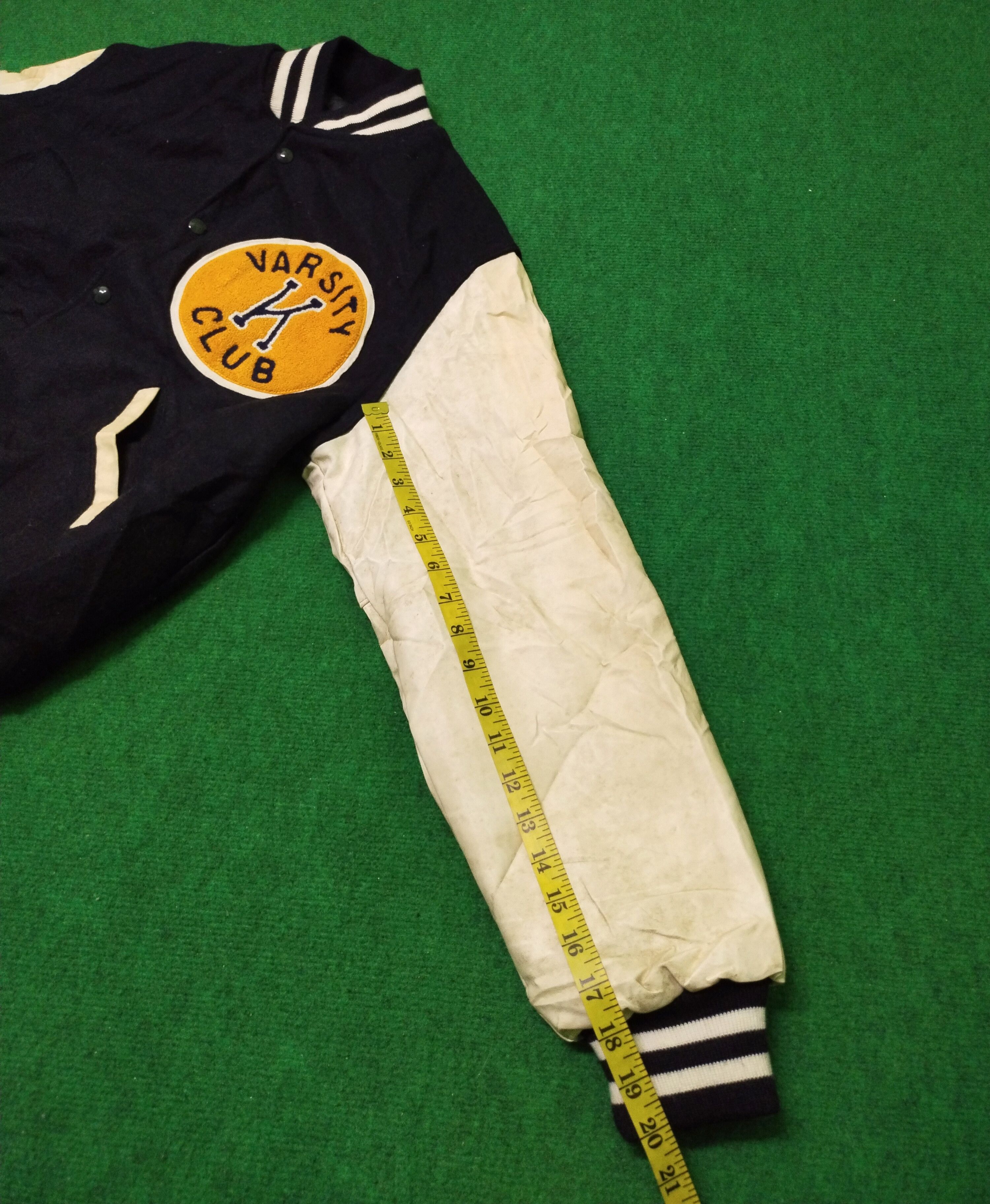 Holloway 90's Vintage Holloway Hornets Varsity Jacket Size US L / EU 52-54 / 3 - 23 Thumbnail
