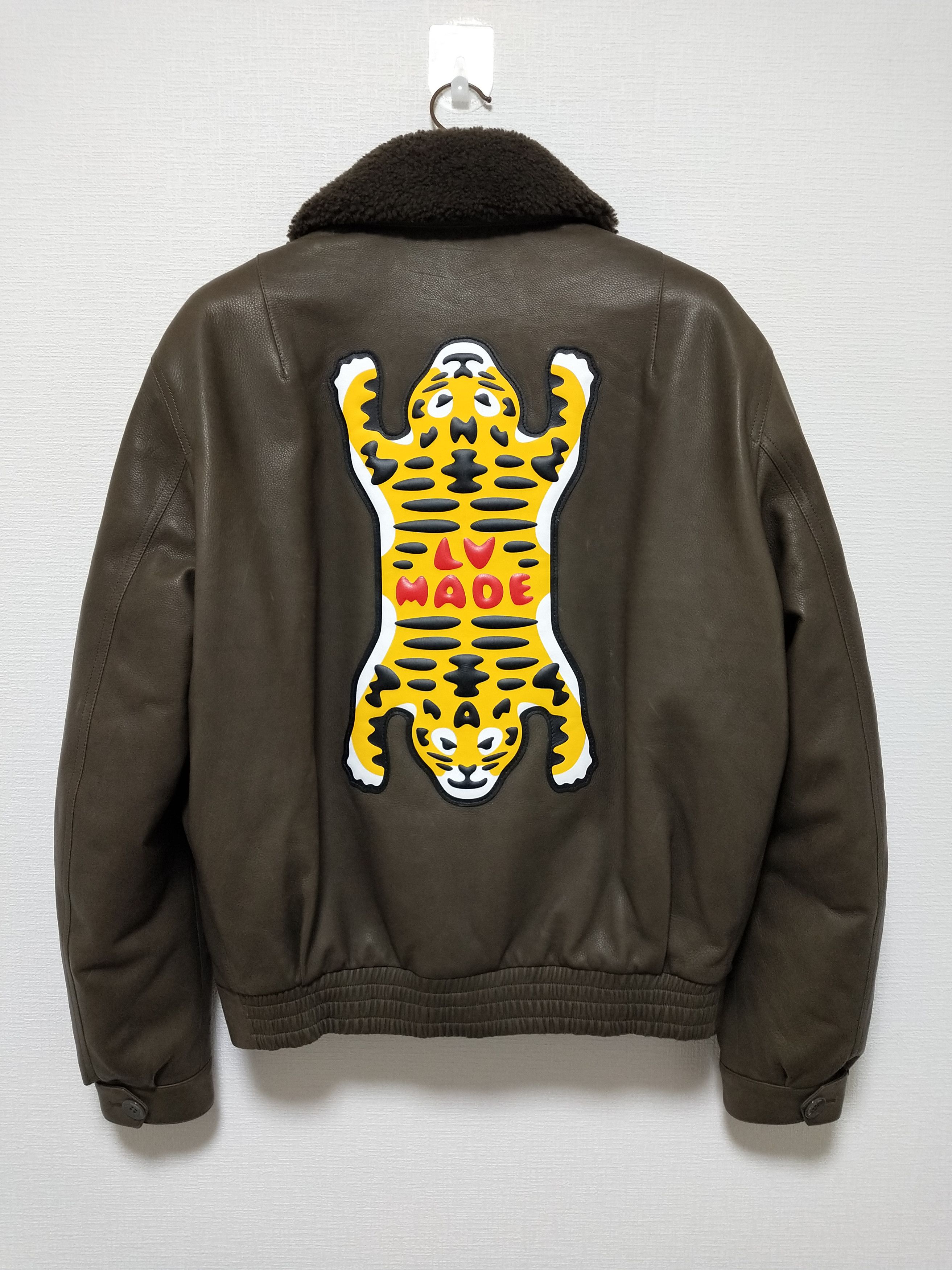 Louis Vuitton × Nigo × Virgil Abloh Tiger Patch Leather Bomber Jacket Size US M / EU 48-50 / 2 - 4 Thumbnail