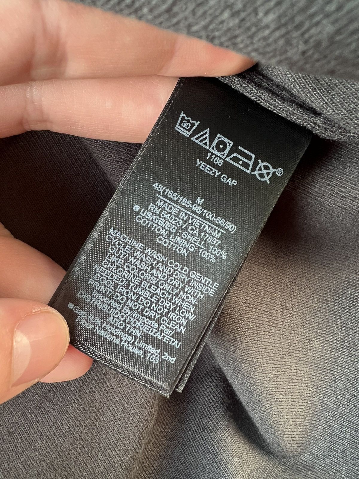 Gap × Kanye West Balenciaga Yeezy Gap Cropped Dove Tee Size US M / EU 48-50 / 2 - 7 Thumbnail