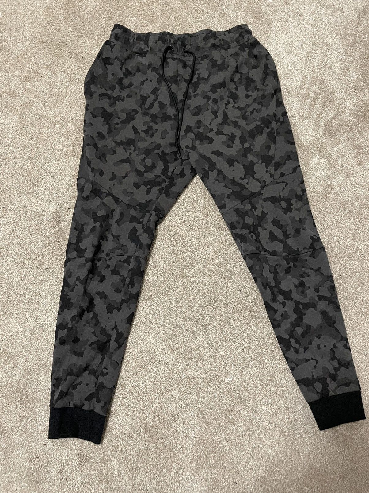 Nike Nike Tech Sweatpants Size US 32 / EU 48 - 2 Thumbnail