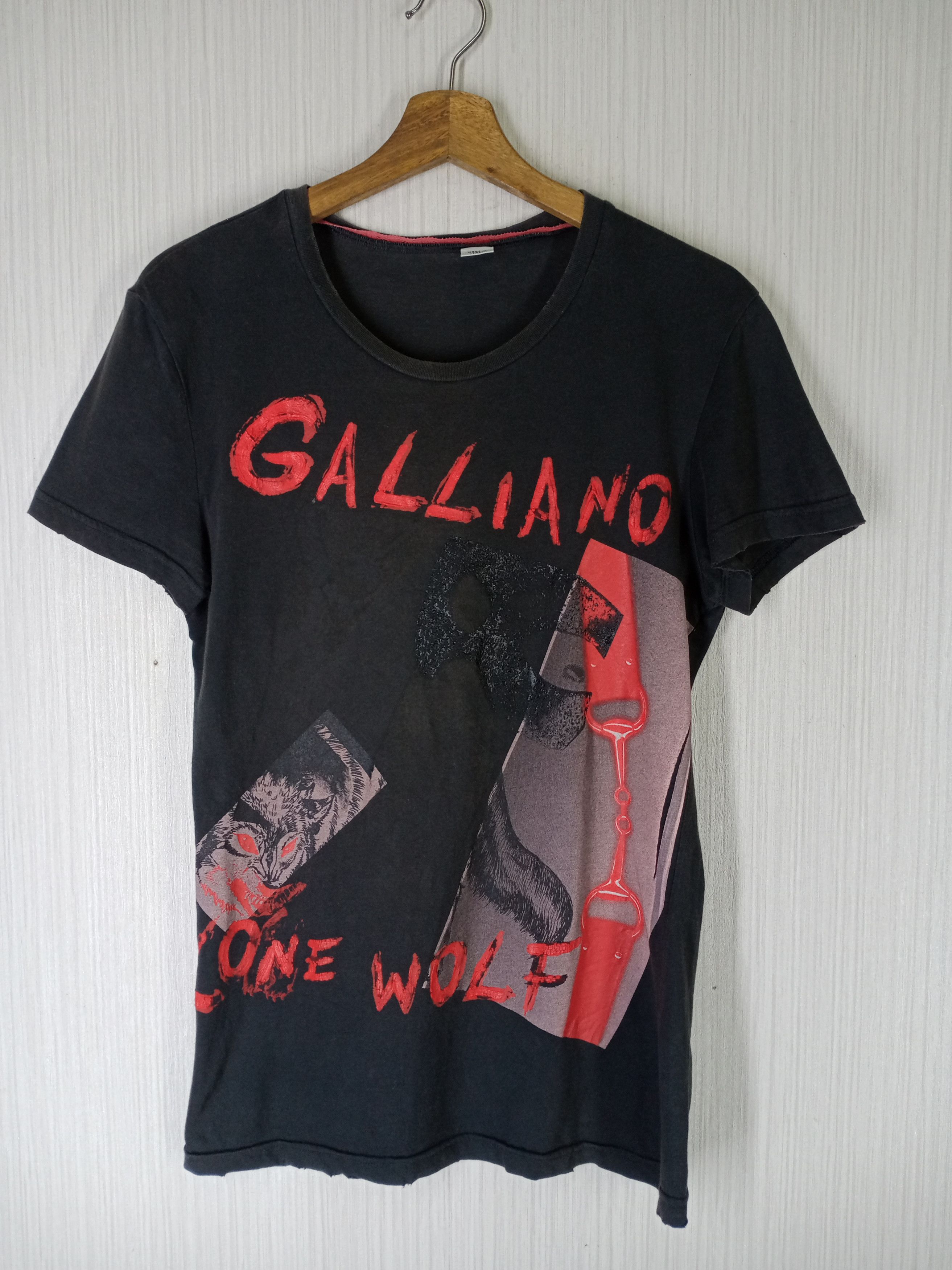 John Galliano John Galliano Lone Wolf Tshirt Size S / US 4 / IT 40 - 2 Thumbnail