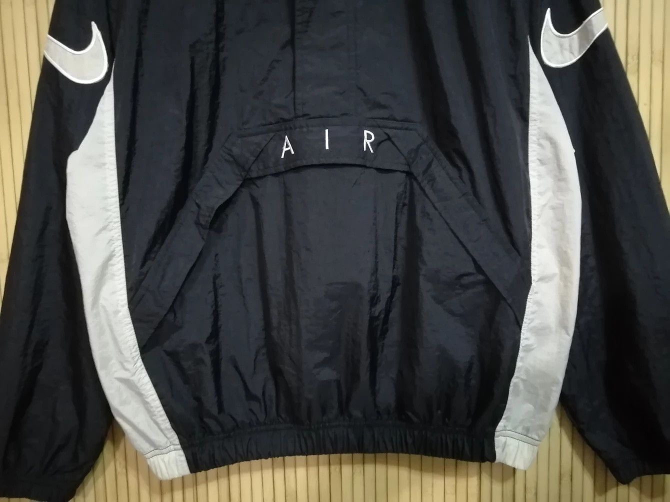Nike Vintage NIKE AIR big Swoosh Jacket - Size M Size US M / EU 48-50 / 2 - 2 Thumbnail