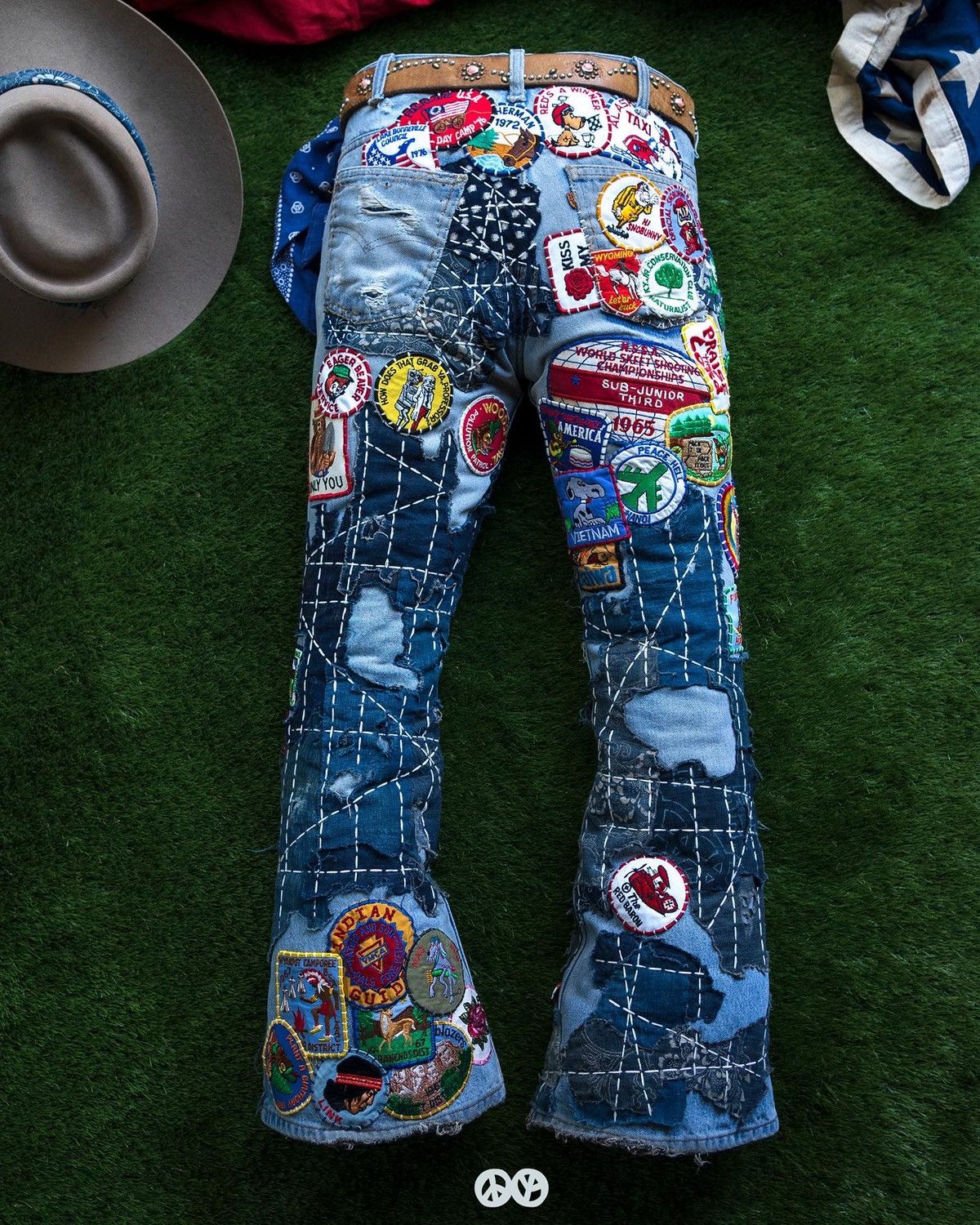 Handmade × Levi's × Vintage “Where Do You Go” Composted Boro Levi’s 684 Bell Bottoms Size US 31 - 2 Thumbnail