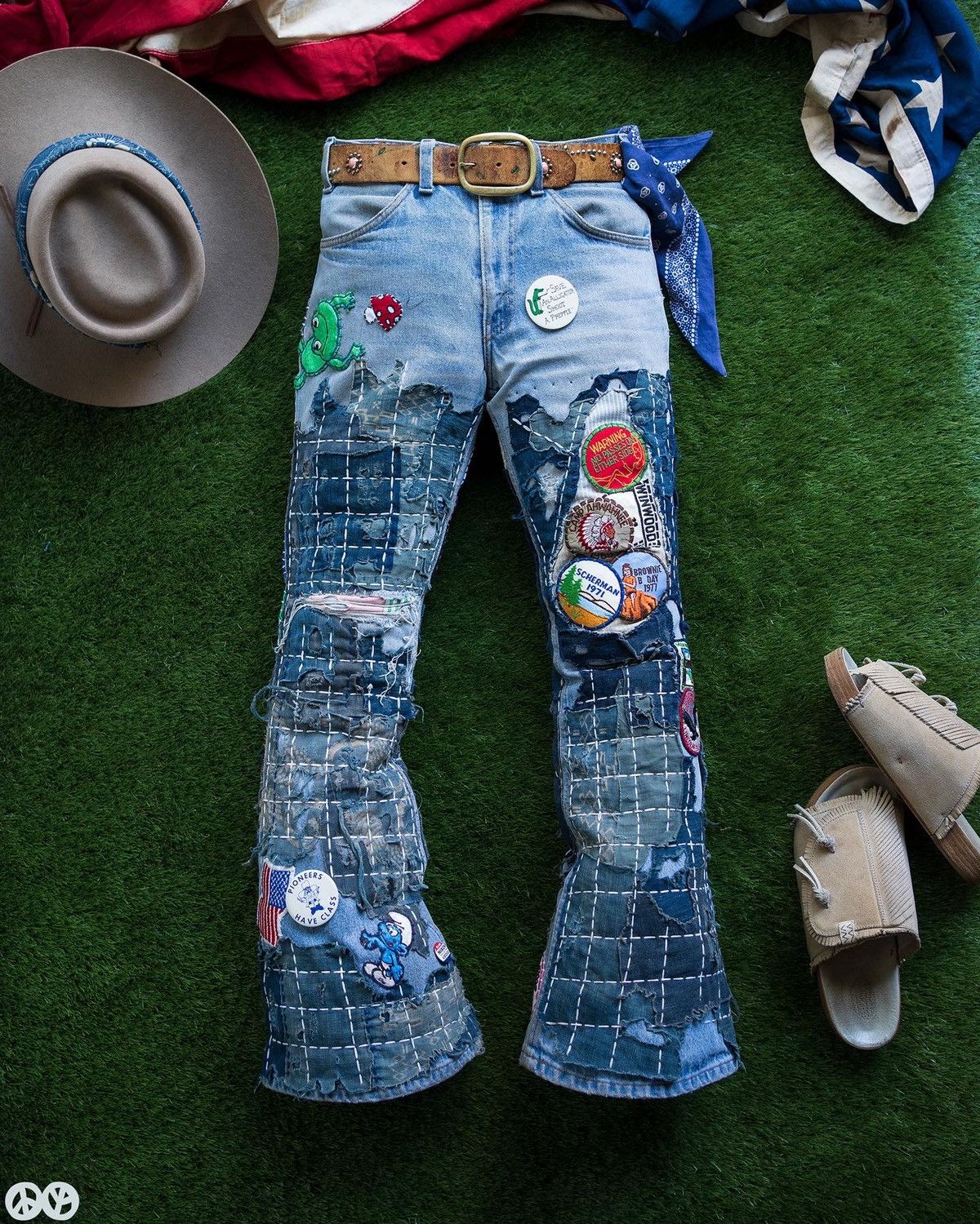 Handmade × Levi's × Vintage “Where Do You Go” Composted Boro Levi’s 684 Bell Bottoms Size US 31 - 4 Thumbnail