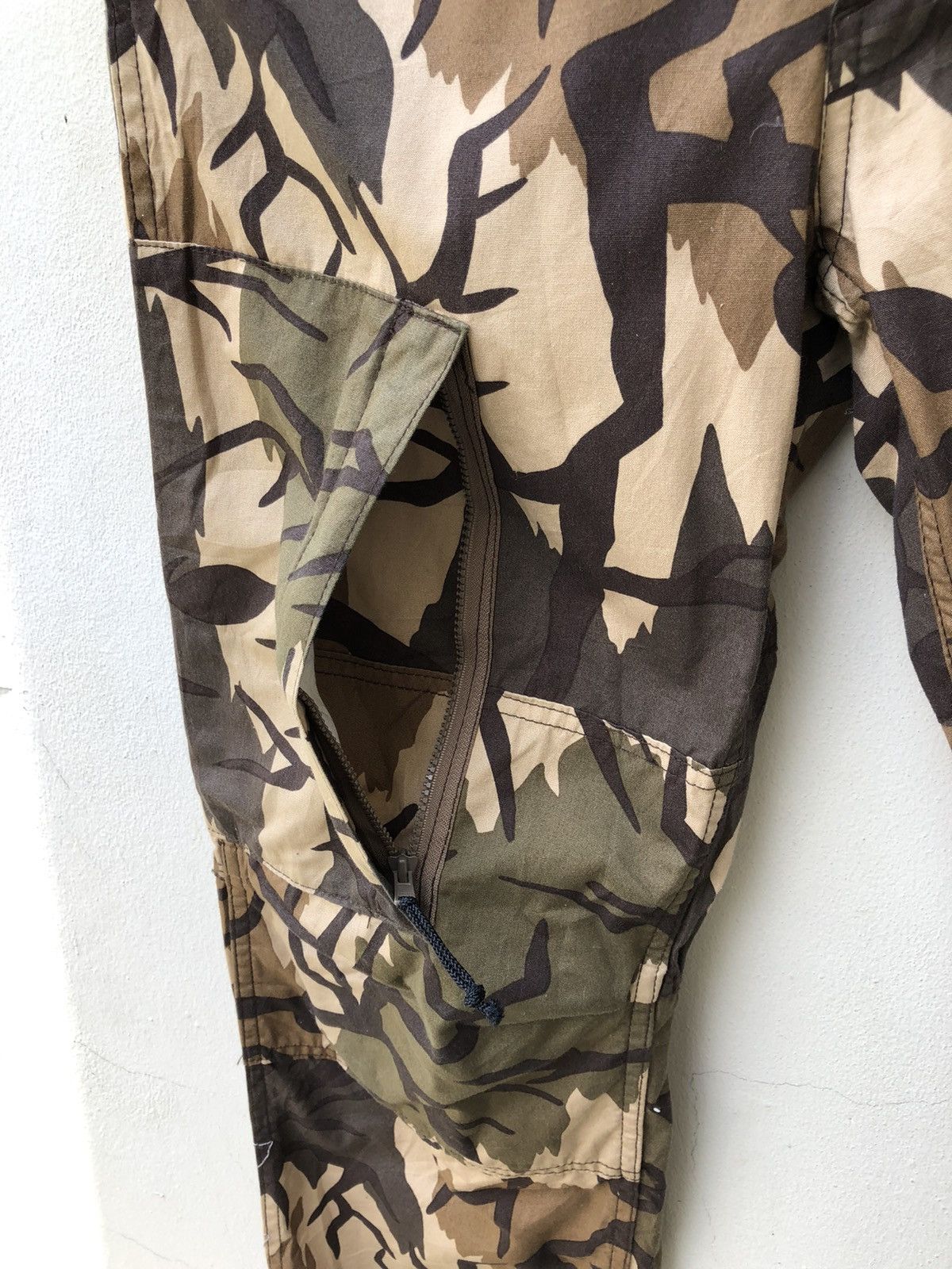 Vintage Slap Shot Japan Camouflage Cargo Trouser Size US 31 - 12 Thumbnail