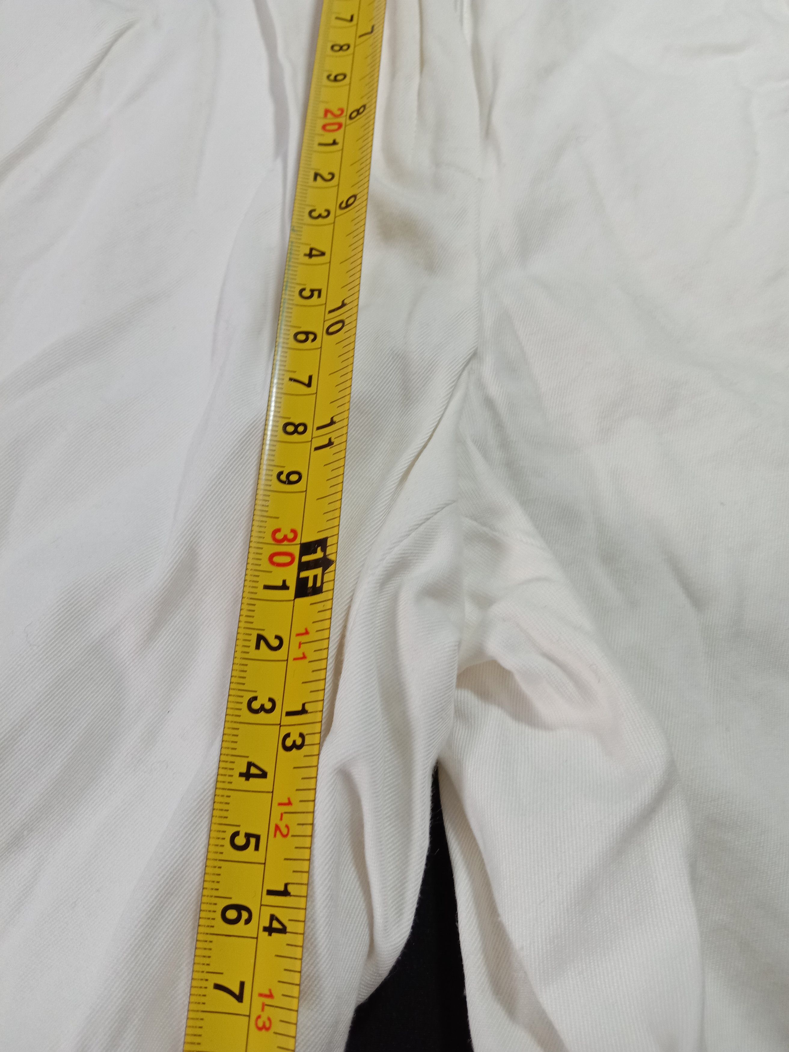 Salvatore Ferragamo Salvatore Ferragamore white short pant Made in italy Size 24" / US 00 / IT 34 - 8 Thumbnail
