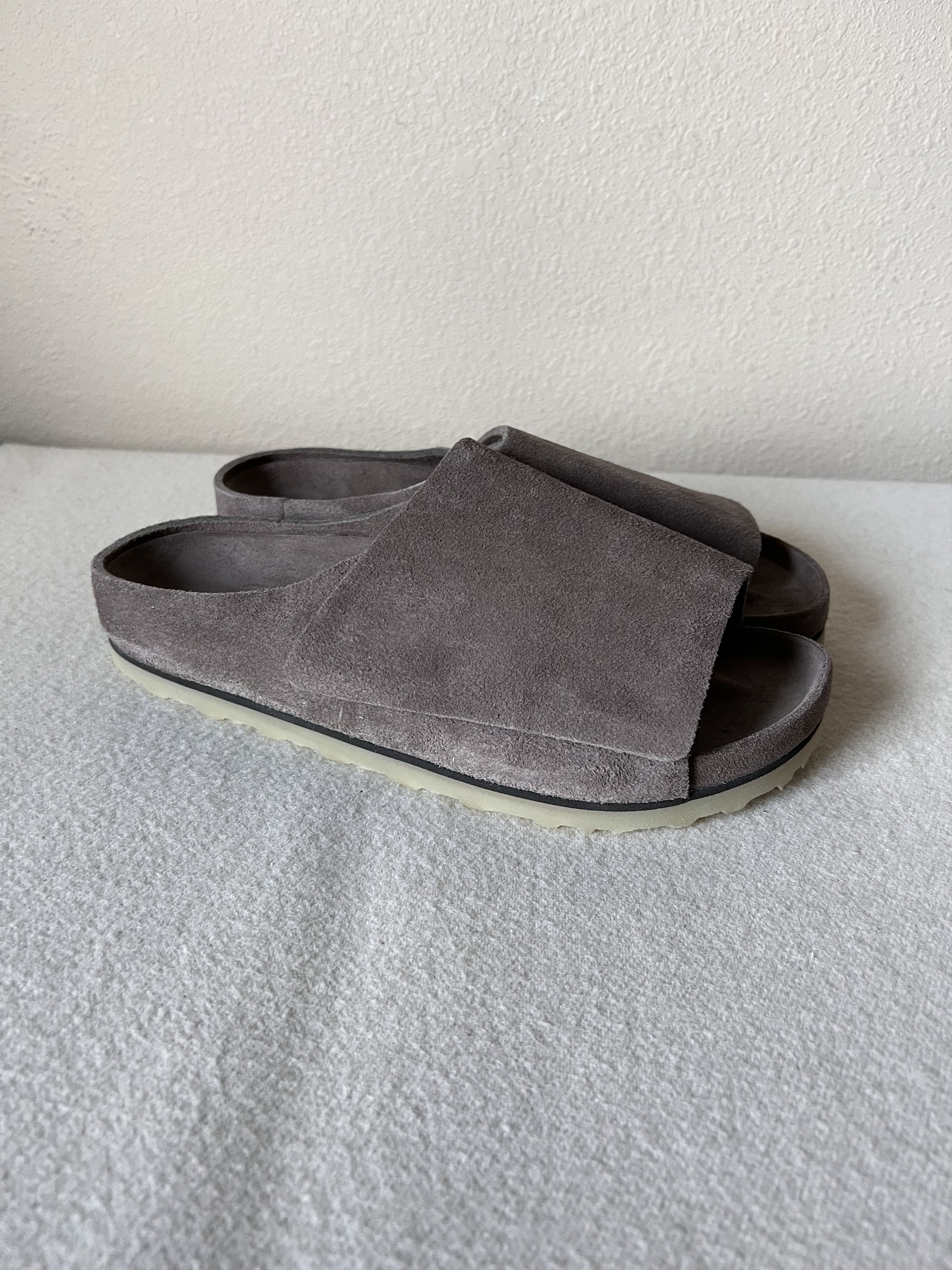 FEAR OF GOD x BIRKENSTOCK LOS FELIZ SUEDE (ASH) – REVIVE