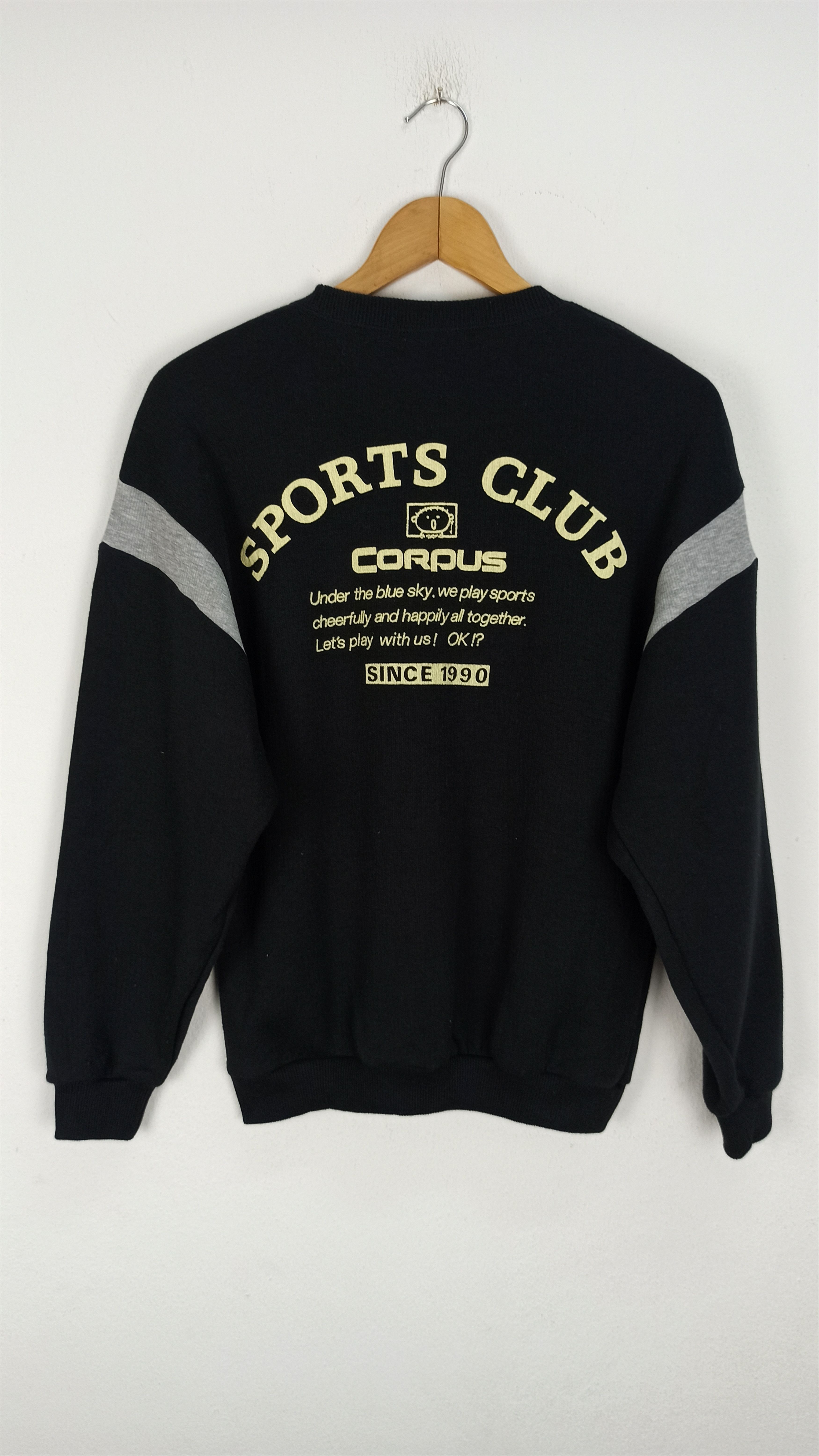 image of Vintage Speedwin Sport Club Sweatshirt Crewneck in Black, Men's (Size Medium)