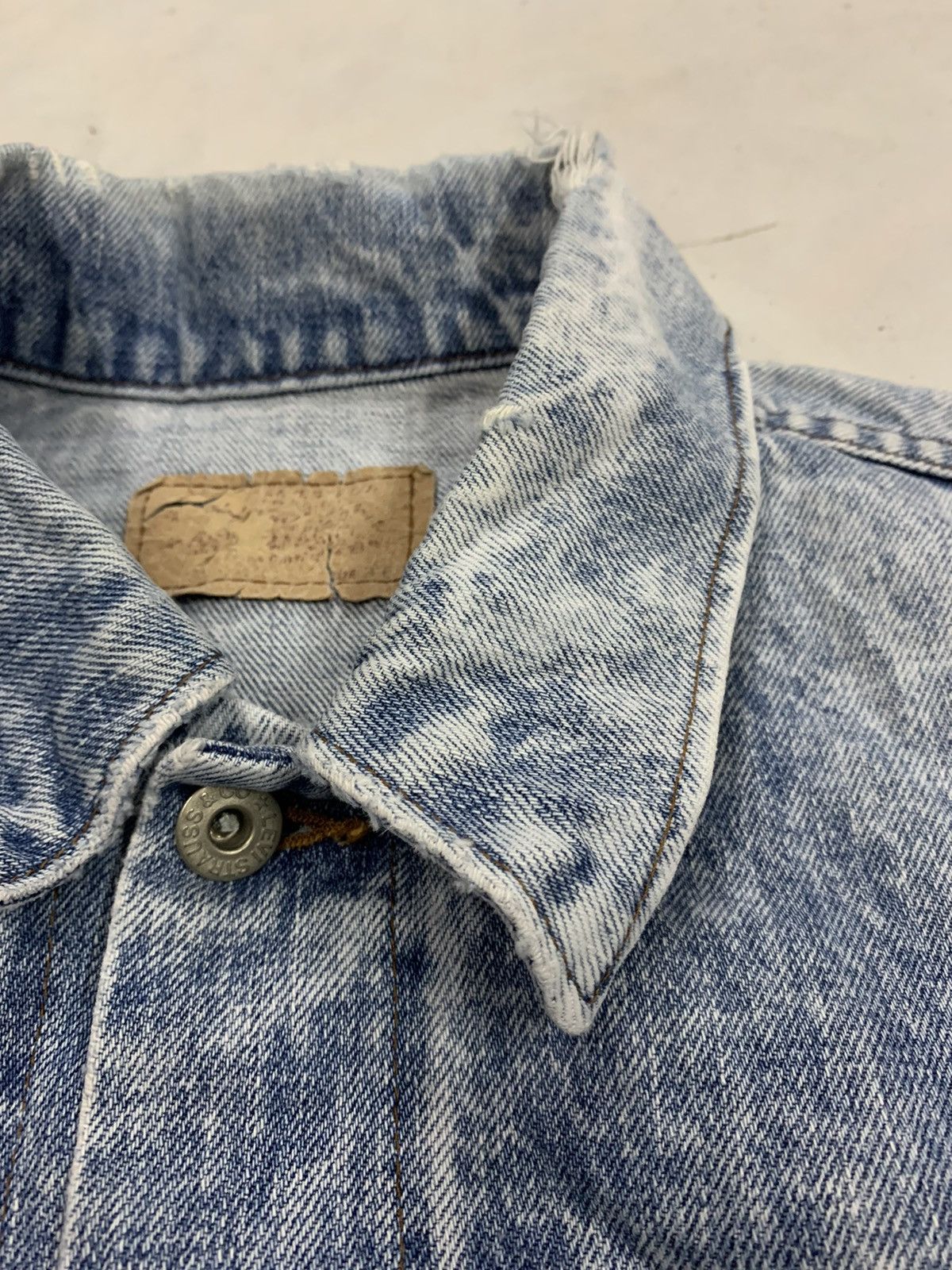 Levi's 🔥RARE VTG LEVIS BIG E TYPE 1 SELVEDGE BUCKLE BACK TRUCKERS Size US L / EU 52-54 / 3 - 12 Thumbnail