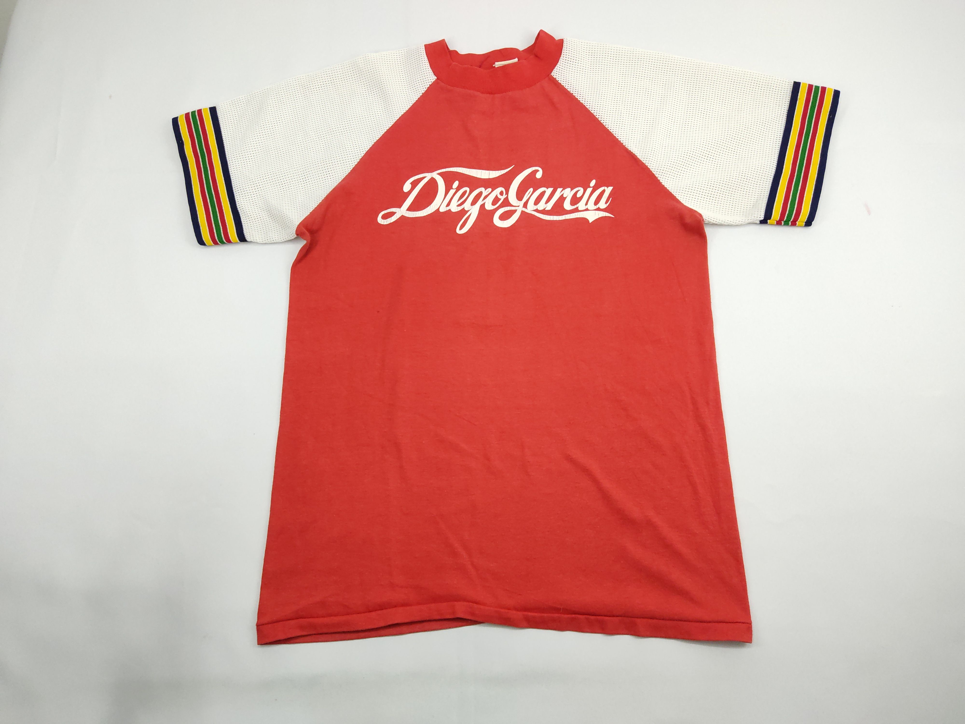 Vintage Vintage 80s Diego Garcia Raglan Tee British Indian Ocean Size S / US 4 / IT 40 - 1 Thumbnail