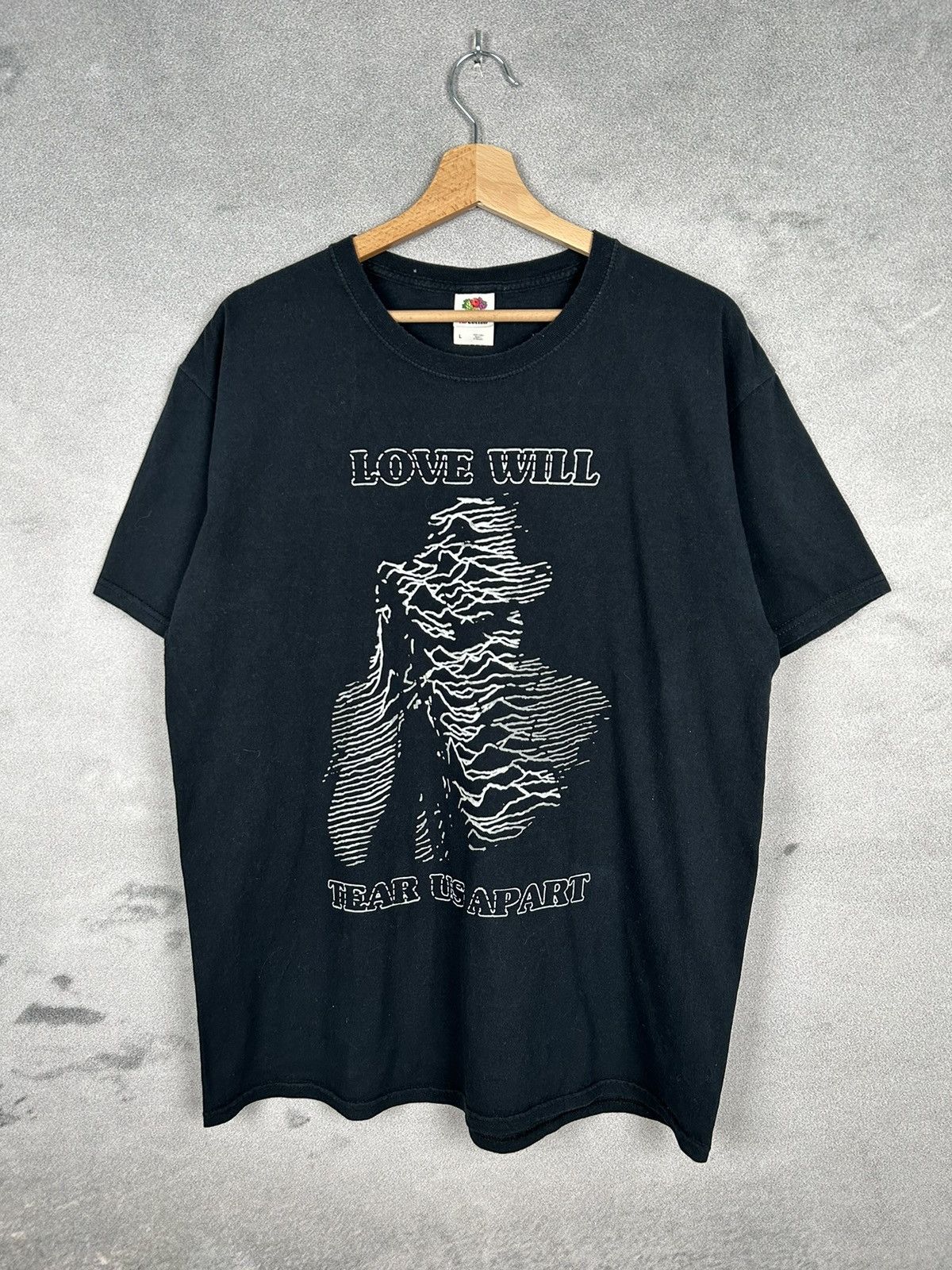 Band Tees × Vintage Vintage Joy Division Graphic Tee Love Will Tear Us Apart Size US L / EU 52-54 / 3 - 1 Thumbnail