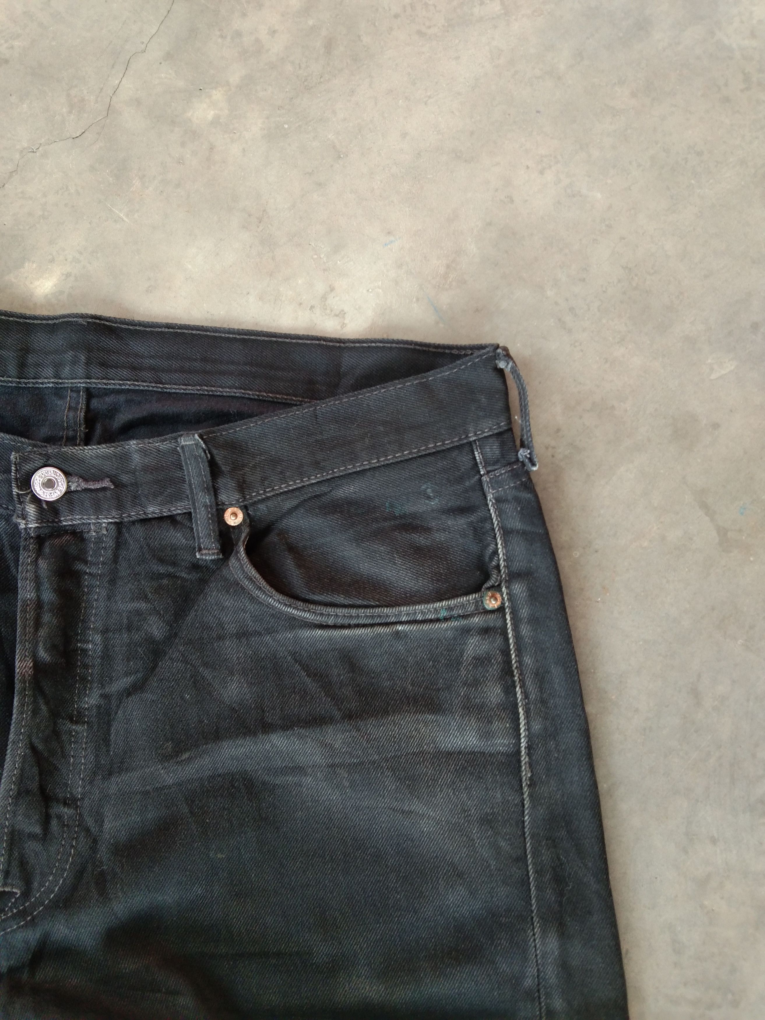 Levi's Vintage Levi's 501 Black Straight Distressed Jeans 38x32 Size US 38 / EU 54 - 6 Thumbnail