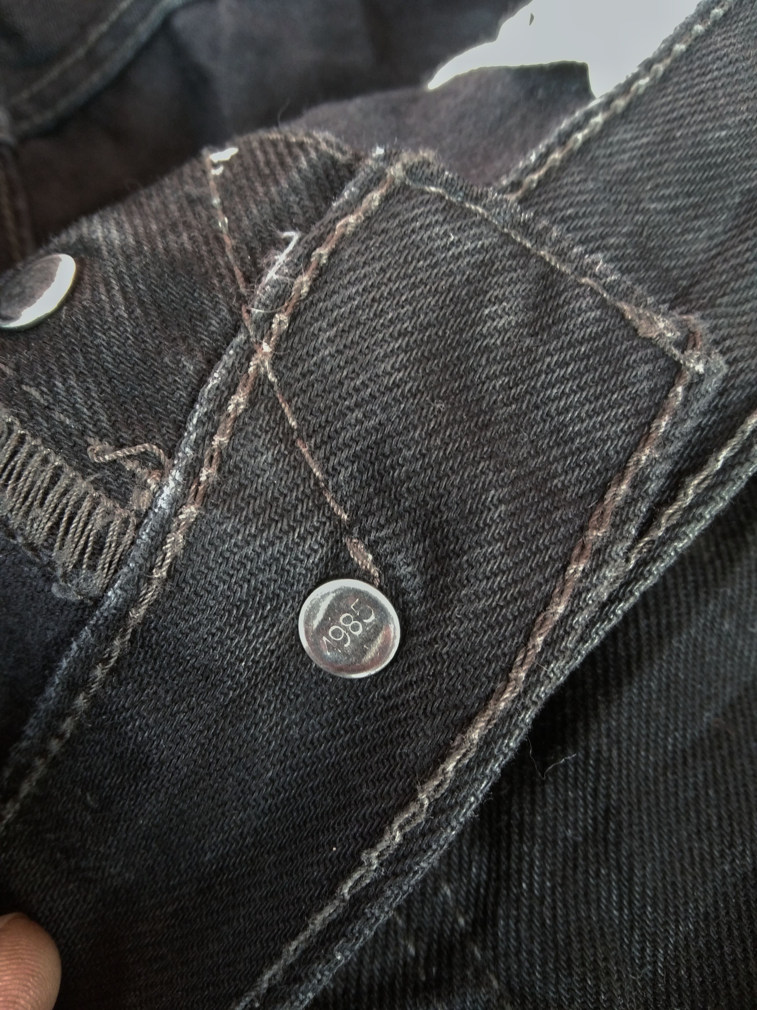 Levi's Vintage Levi's 501 Black Straight Distressed Jeans 38x32 Size US 38 / EU 54 - 10 Thumbnail